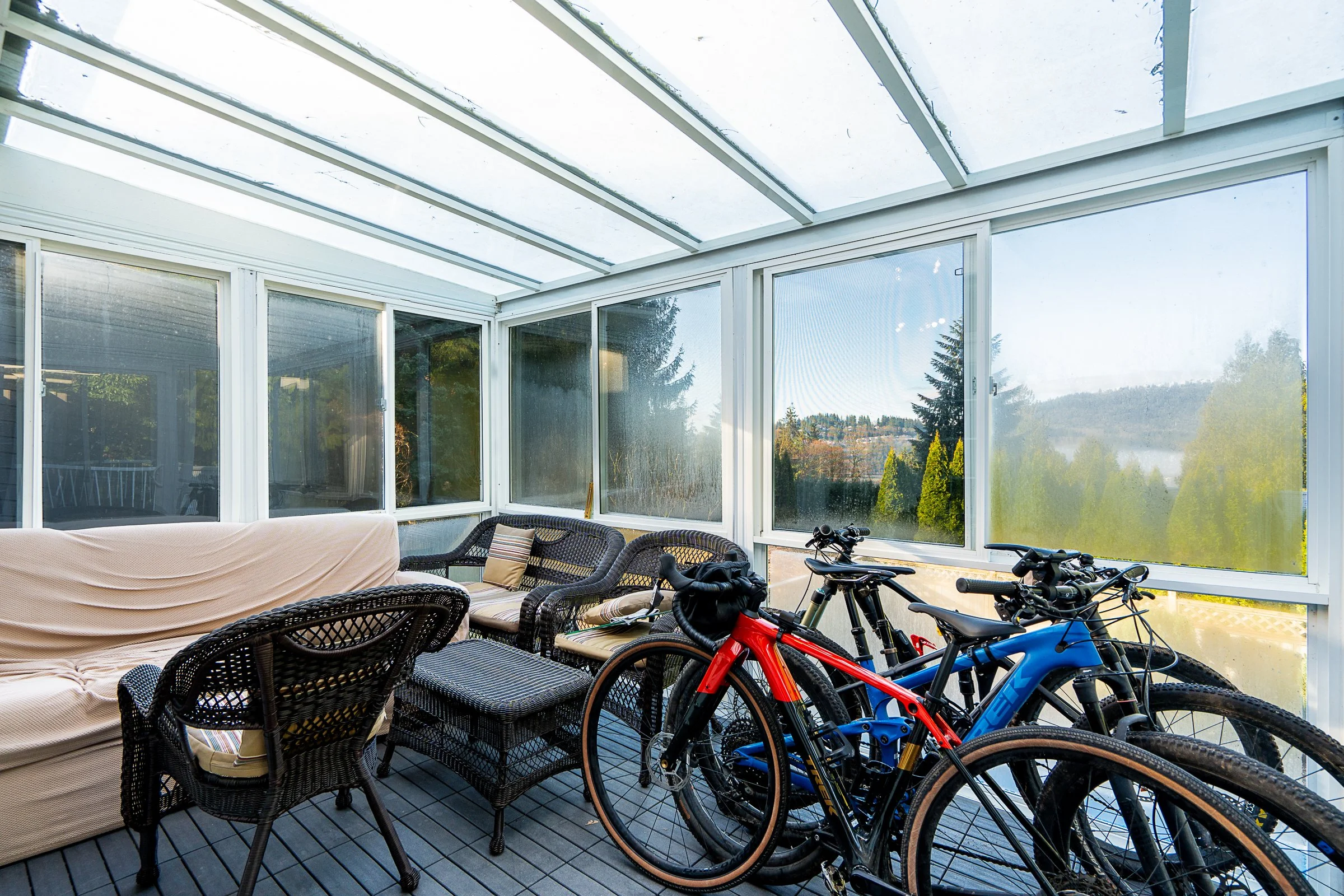 148-Roe-Drive-Port-Moody-Carolyn-Pogue-Best-Port-Moody-Real-Estate-Agent-16.jpg