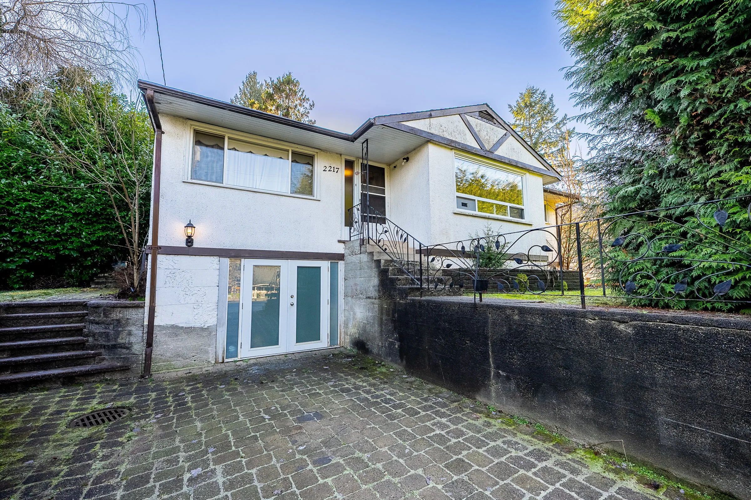 2217-Clarke-Street-Port-Moody-Carolyn-Pogue-Best-Port-Moody-Real-Estate-Agent.jpg