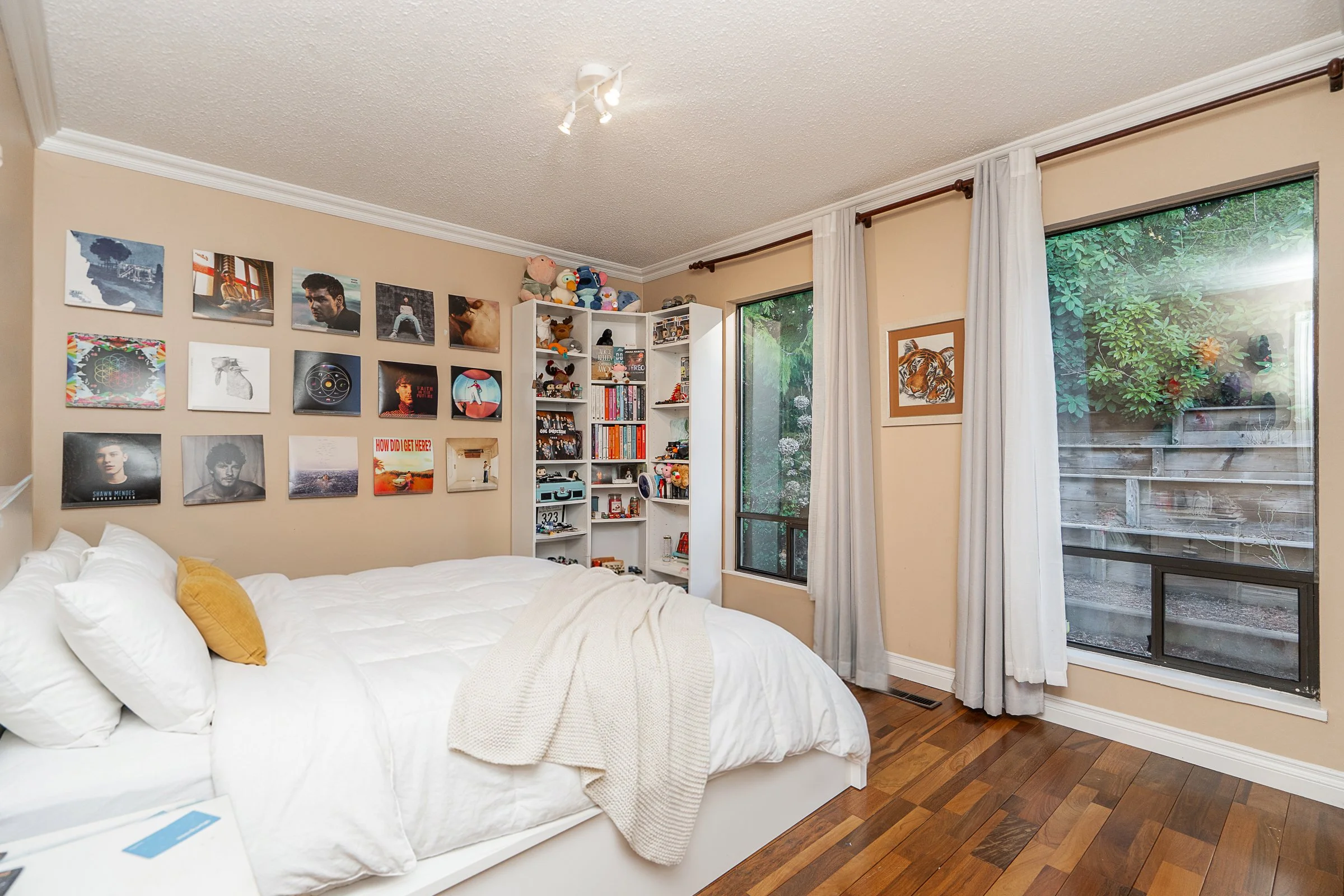 148-Roe-Drive-Port-Moody-Carolyn-Pogue-Best-Port-Moody-Real-Estate-Agent-27.jpg