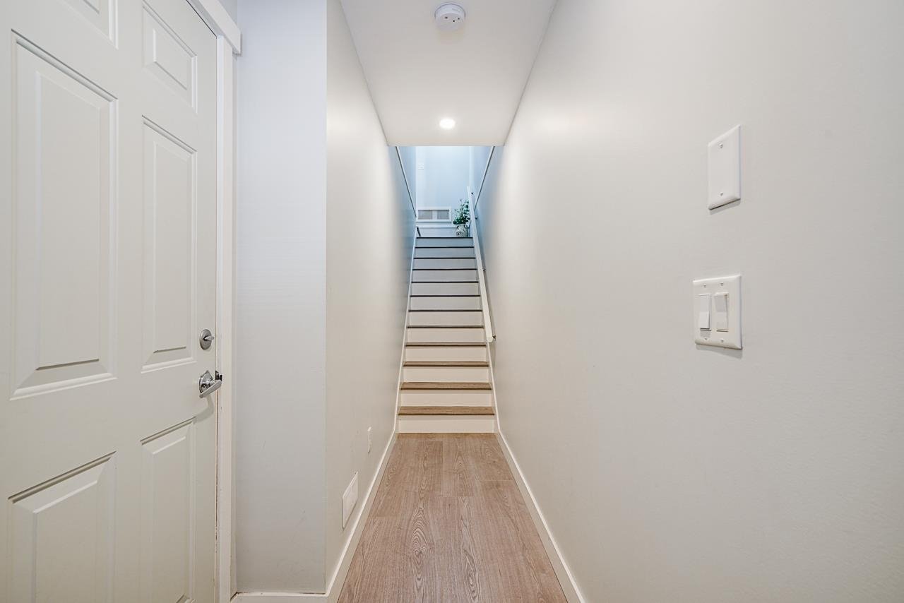 5-100-Klahanie-Drive-Port-Moody-Carolyn-Pogue-Best-Port-Moody-Real-Estate-Agent-19.jpeg