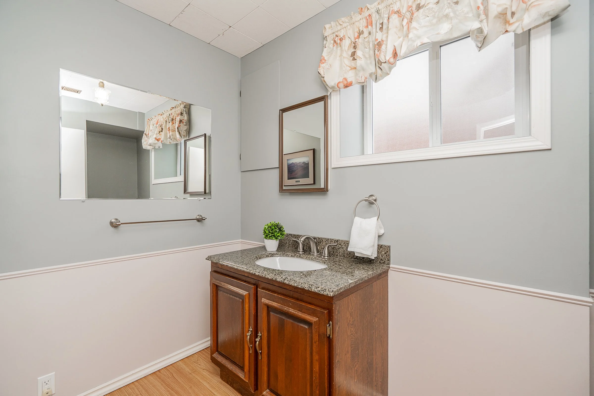 259-College-Park-Way-Port-Moody-Carolyn-Pogue-Best-College-Park-Port-Moody-Real-Estate-Agent-27.jpg