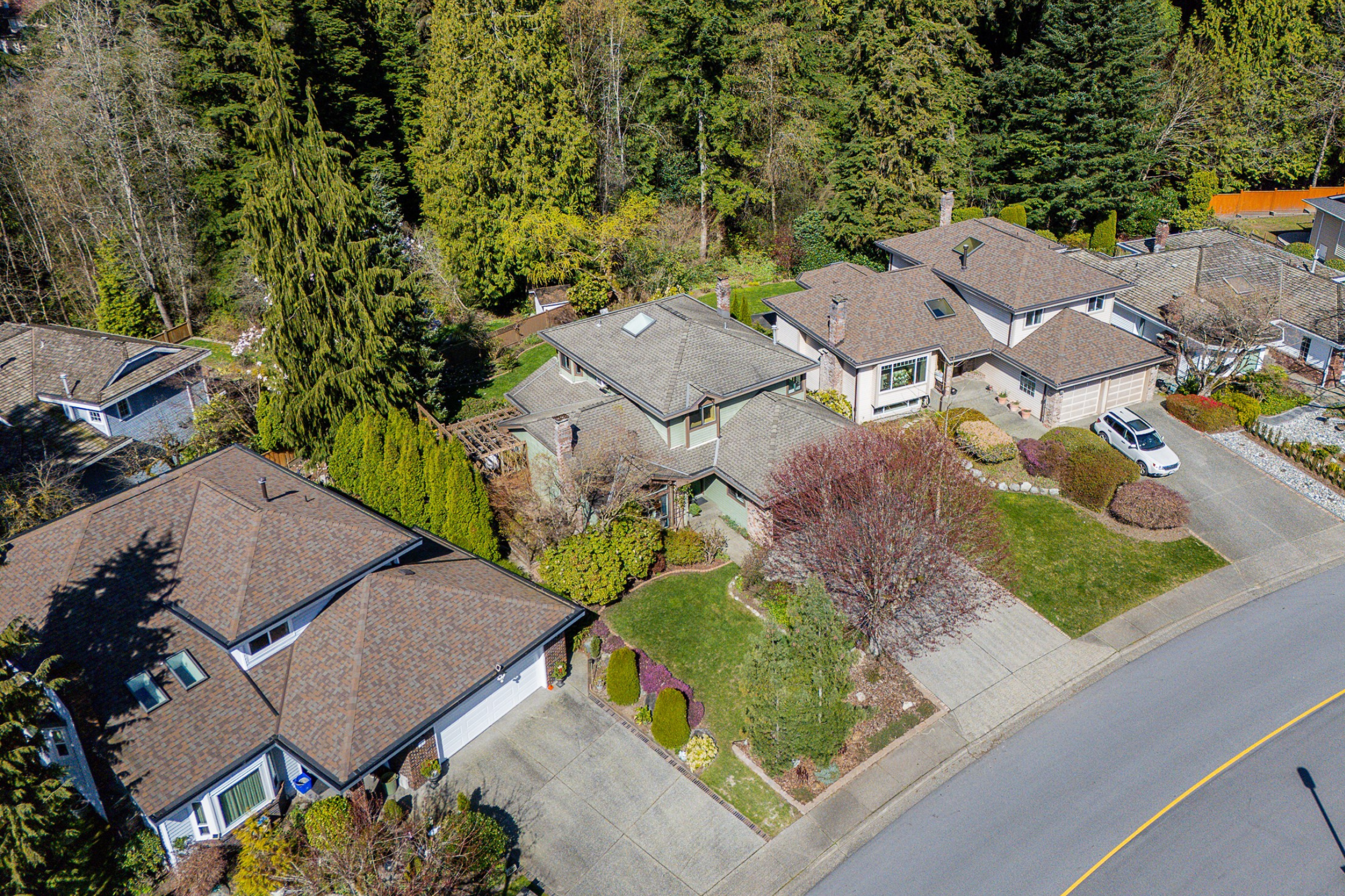 25-Ravine-Drive-Heritage-Mountain-Port-Moody-Carolyn-Pogue-Best-Port-Moody-Real-Estate-Agent-46.png