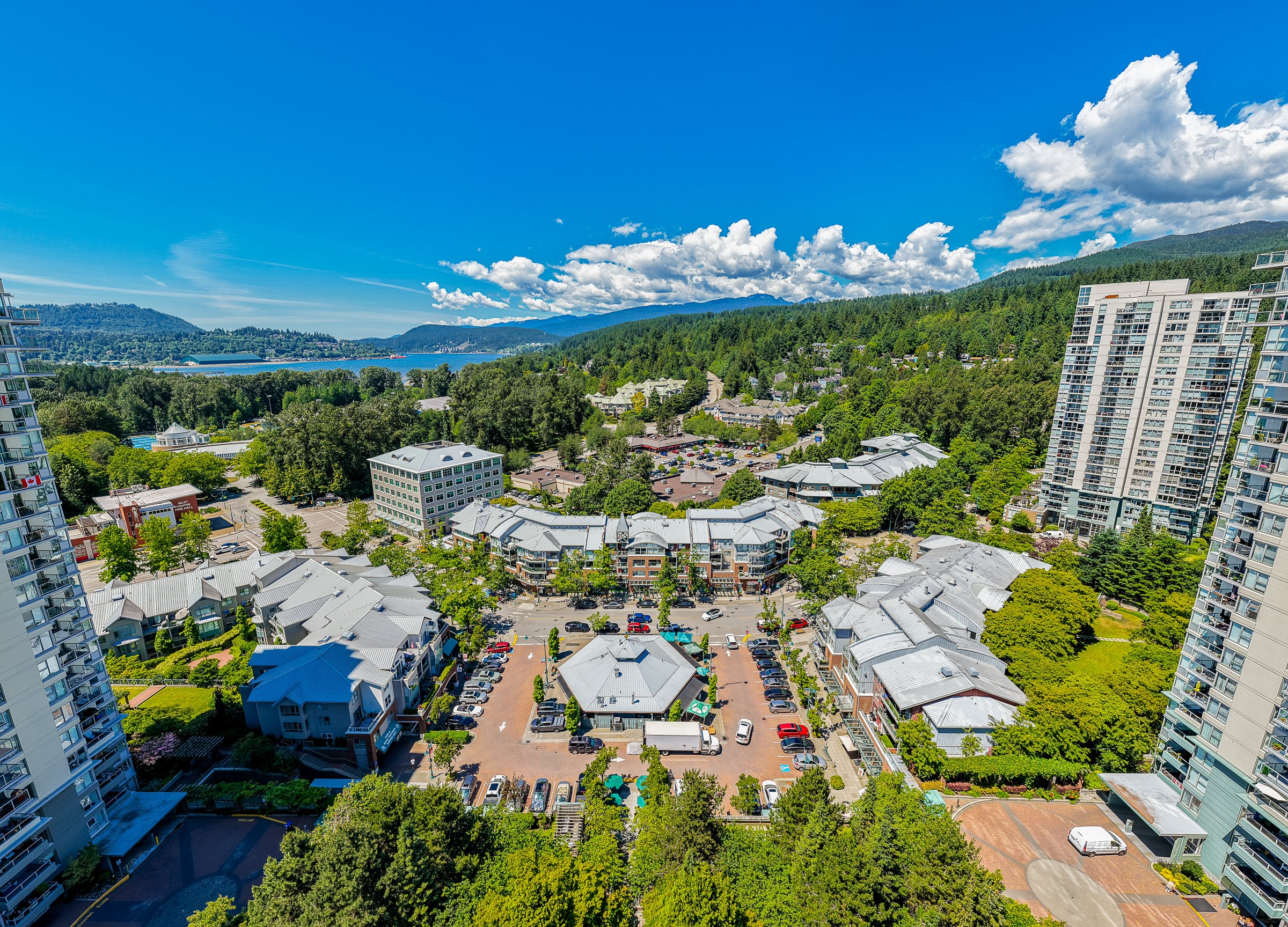 204-260-Newport-Drive-Port-Moody-Carolyn-Pogue-Best-Port-Moody-Real-Estate-Agent-29.jpg