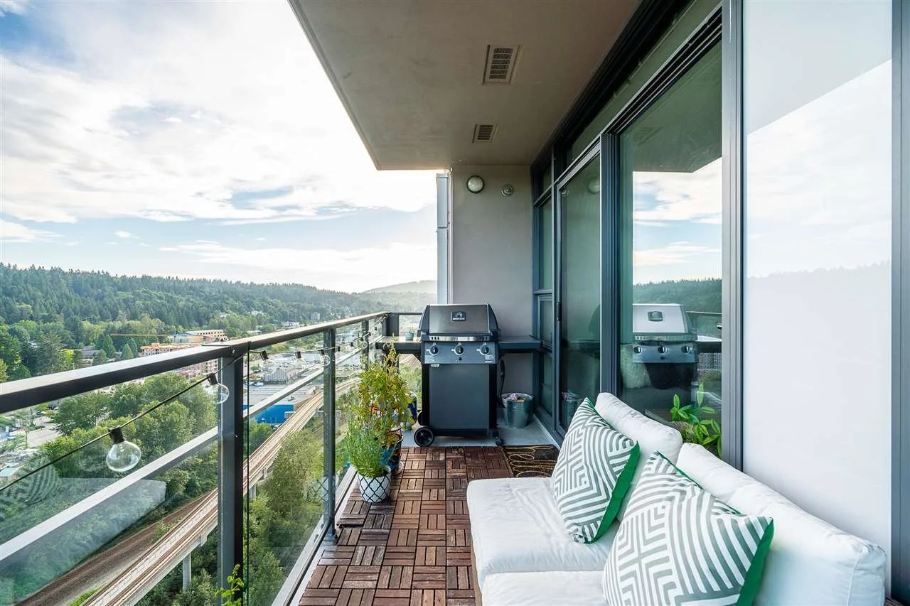 2508-301-Capilano-Road-Suter-Brook-Village-Port-Moody-Carolyn-Pogue-Best-Port-Moody-Real-Estate-Agent-18.jpeg