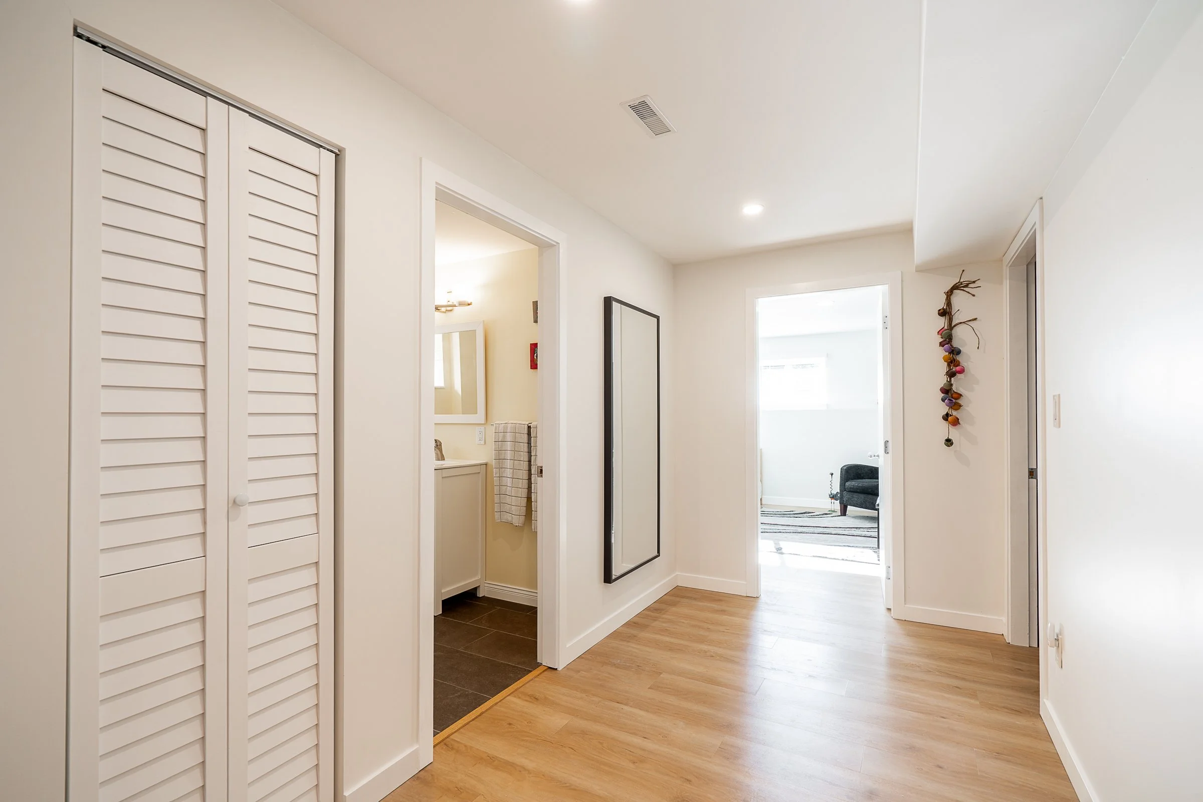 1115-Victory-Drive-Port Moody-Carolyn-Pogue-Top-Port-Moody-Real-Estate-Agent-22.jpg