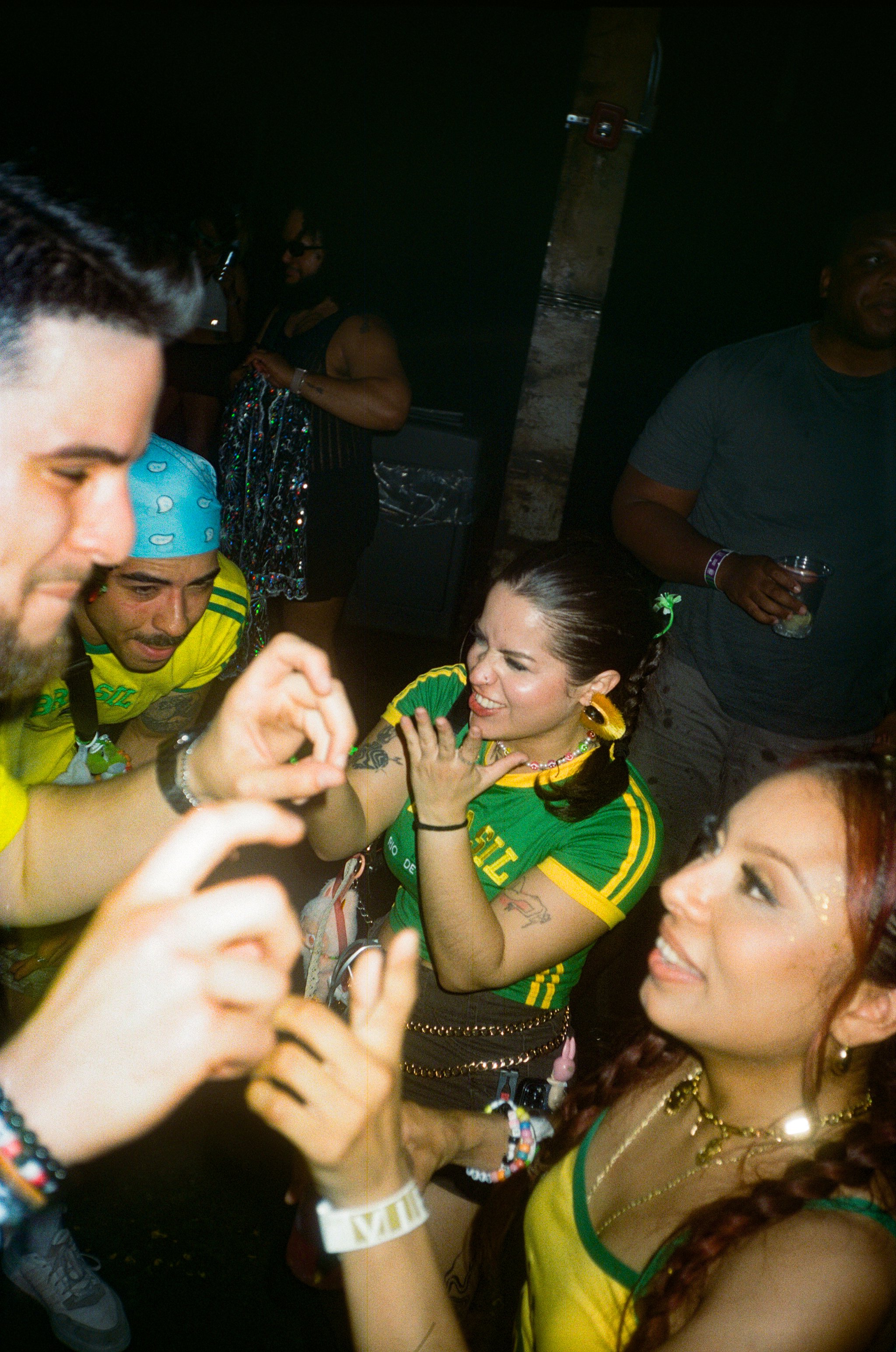 film_reggaetonrave-11.jpg