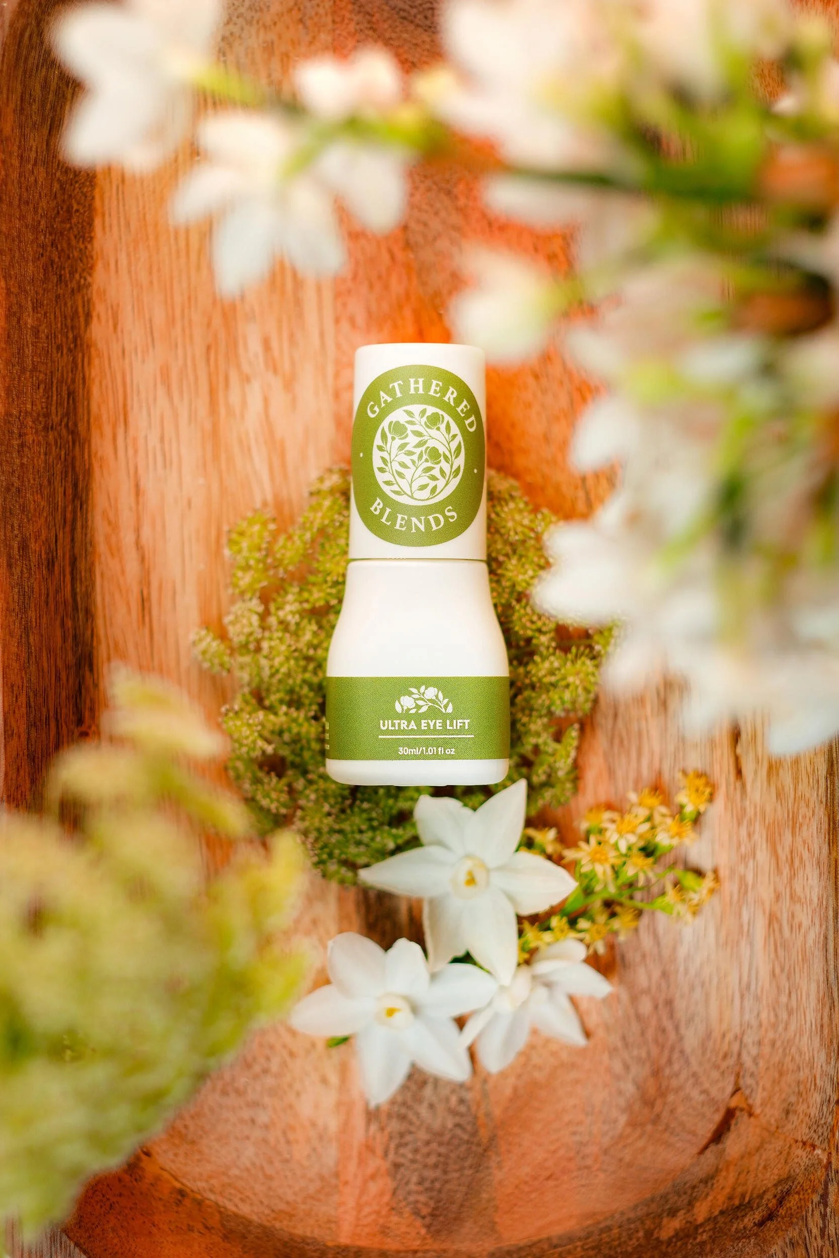 Gathered-Blends-Collection-Skincare-Ultra-Eye-Lift-1930.JPG
