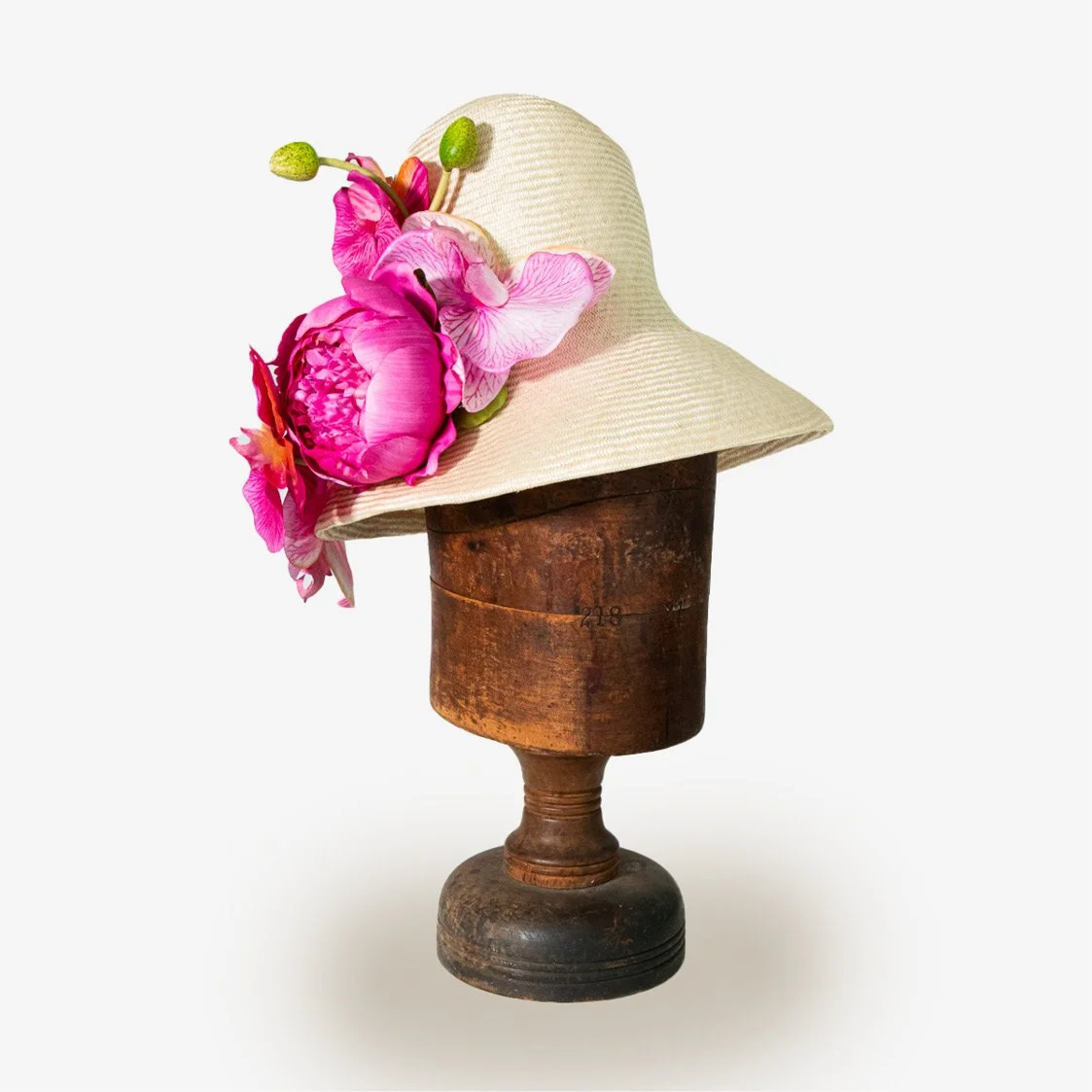 Custom Fascinators / Millinery