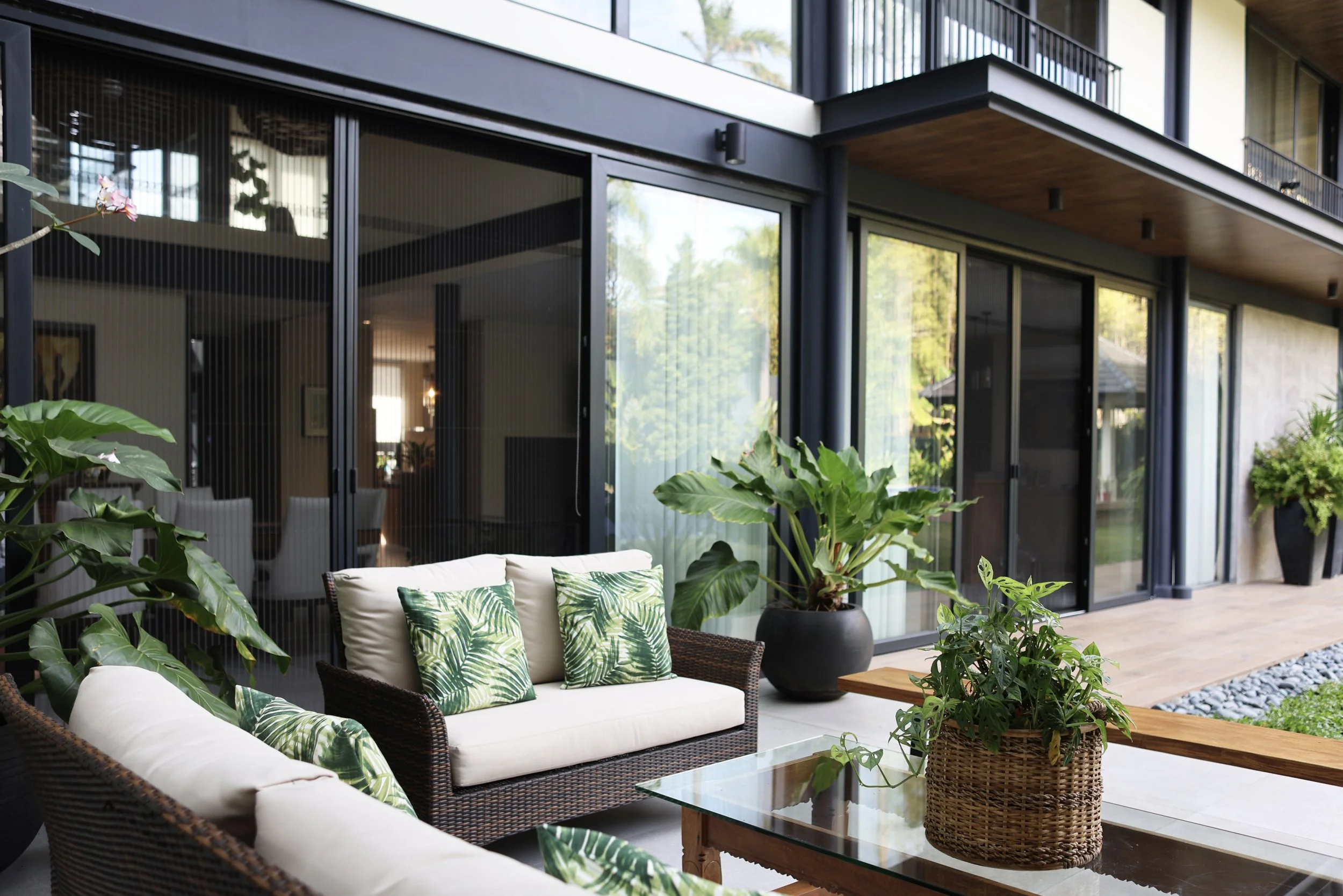 Japanese Contemporary Residence / Muntinlupa, Philippines