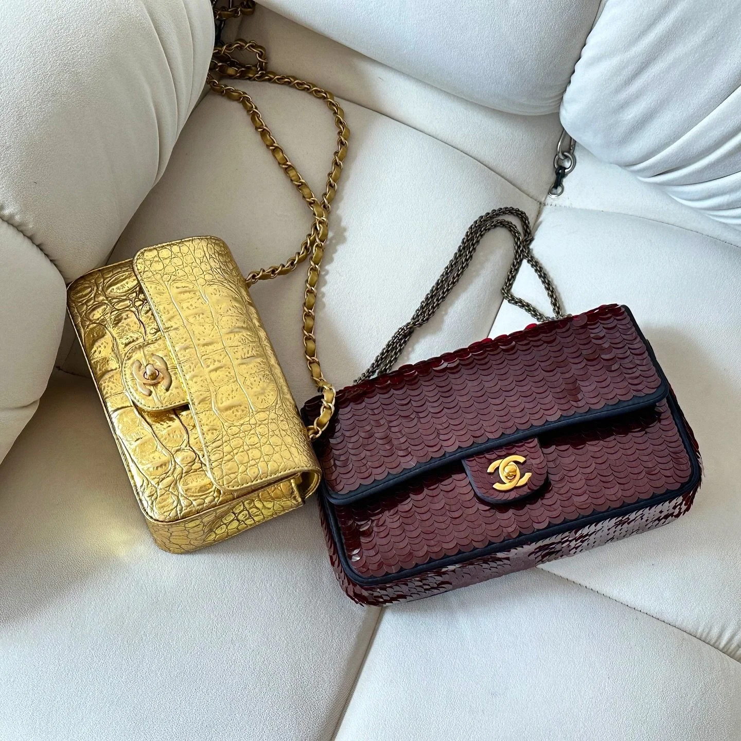 Sunday couch situation 🍿

Two exceptionally rare and special pieces sourced for our fabulous clients upon request 📲 Send in your request, nothing&rsquo;s impossible ❤️ 

🔎 Chanel flap bag, Chanel Egypt, Chanel M&eacute;tiers D&rsquo;Art, Luxury Ha