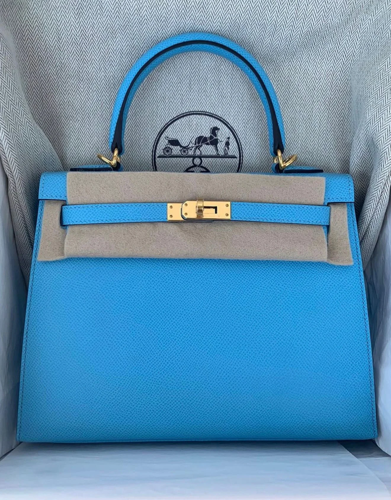 WhatsApp Image 2025-11-10 at 18.04.13.jpeg