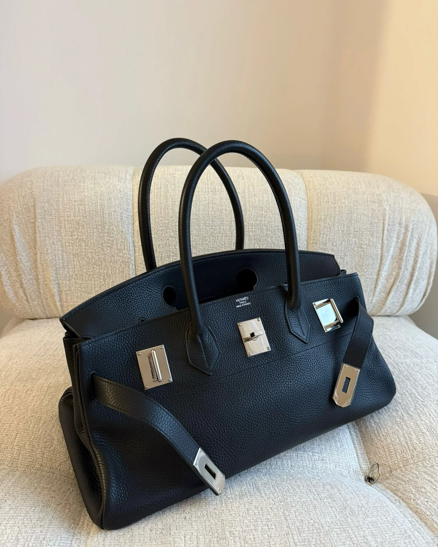 The latest additions to the collection, available for purchase until they become yours. DM or WhatsApp for exact specifications and pricing.
.
.
.
.
.
#jeanpaulgaultier #birkinshoulder #minikelly #kellypochette #birkincargo