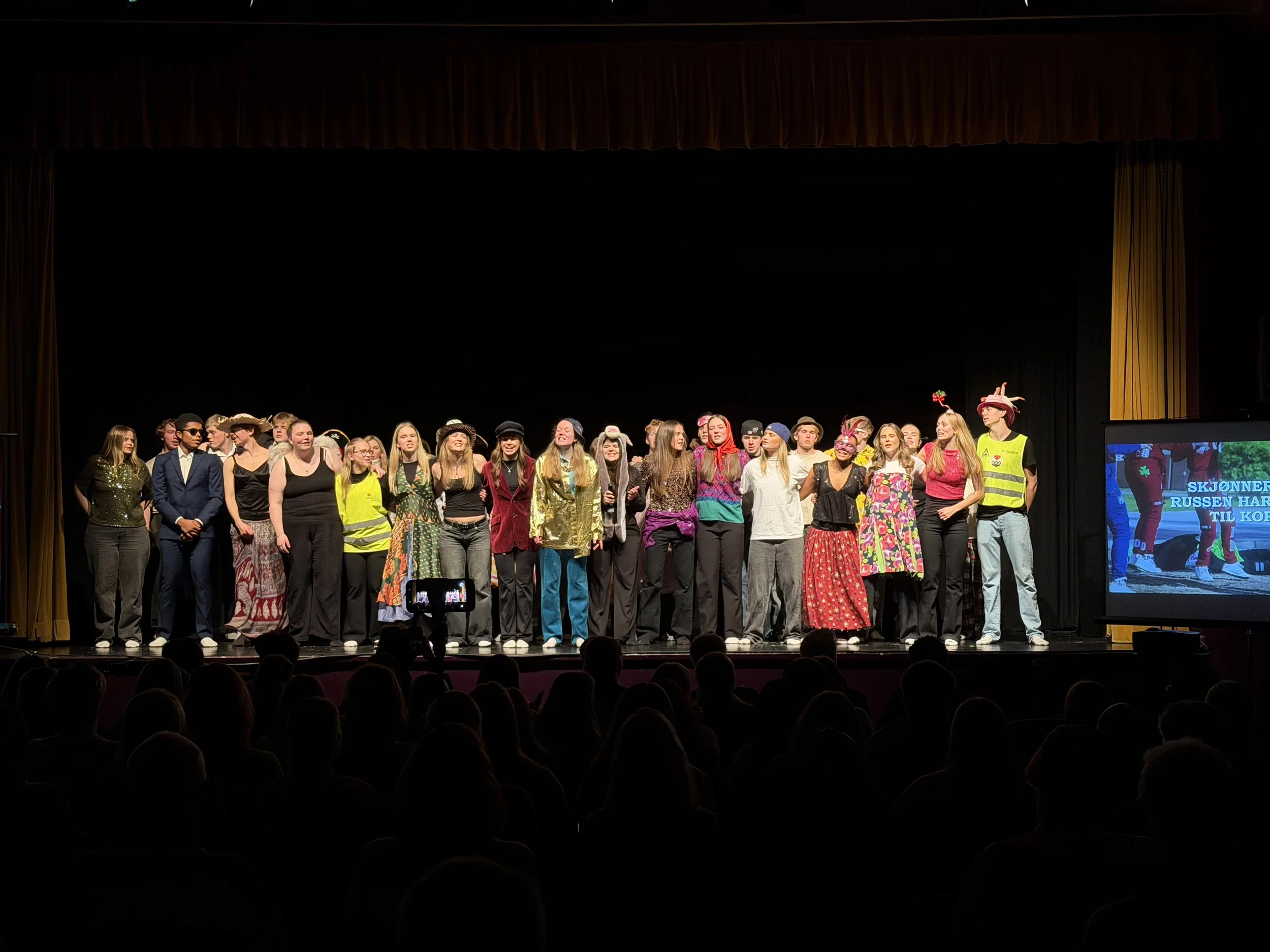 Russerevy - og for et show!