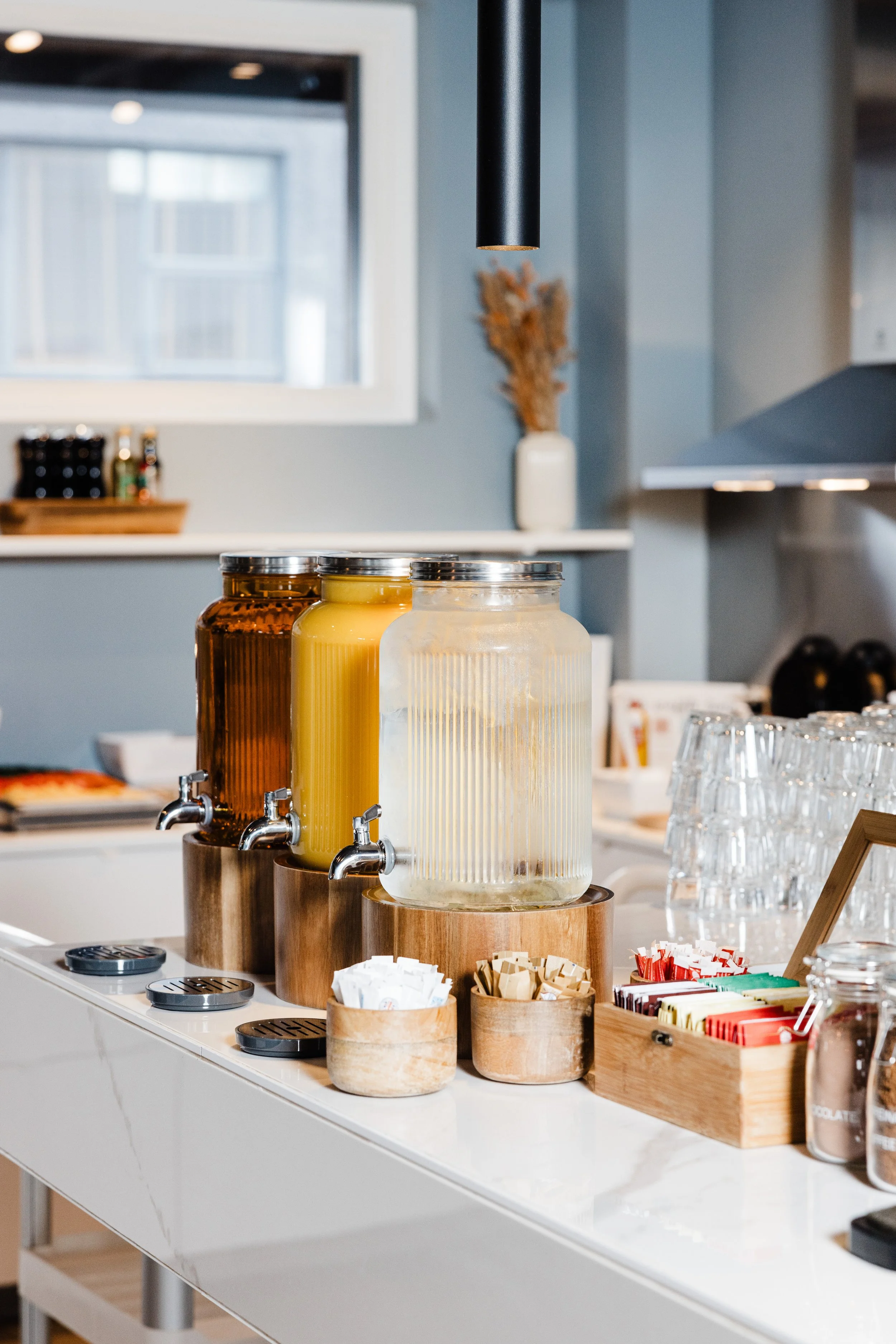 ODDSSON Midtown Hotel Breakfast