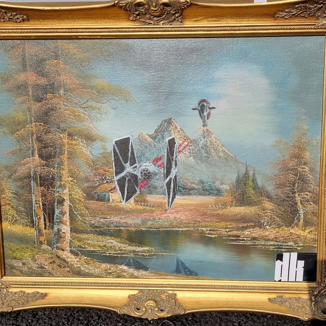 Charity shop painting upcycle! Really rewarding project, will hopefully try more things like it in the future.
#painting #thrifted #starwars