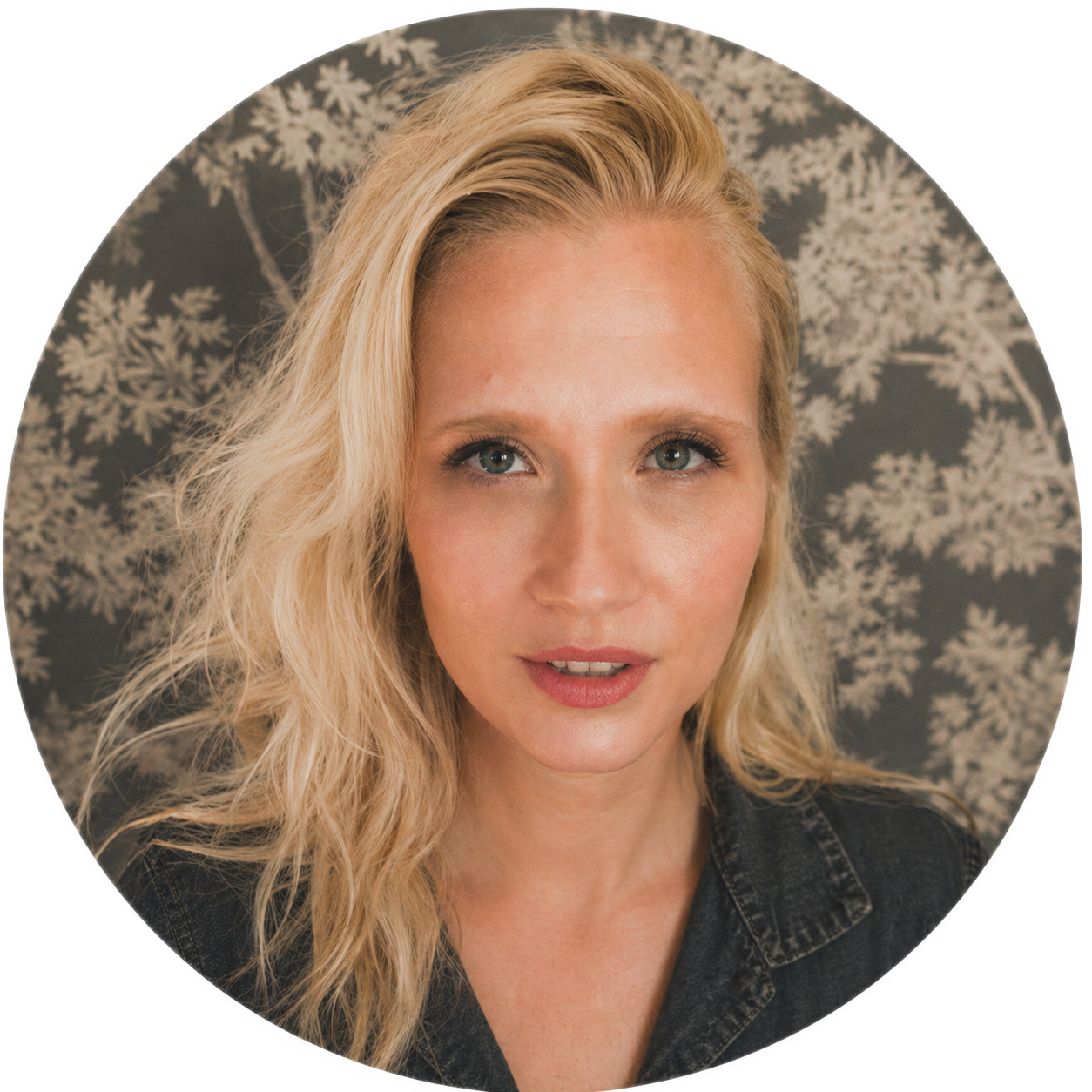 Headshot of Dorith the admin whizz at So Handyman Edinburgh