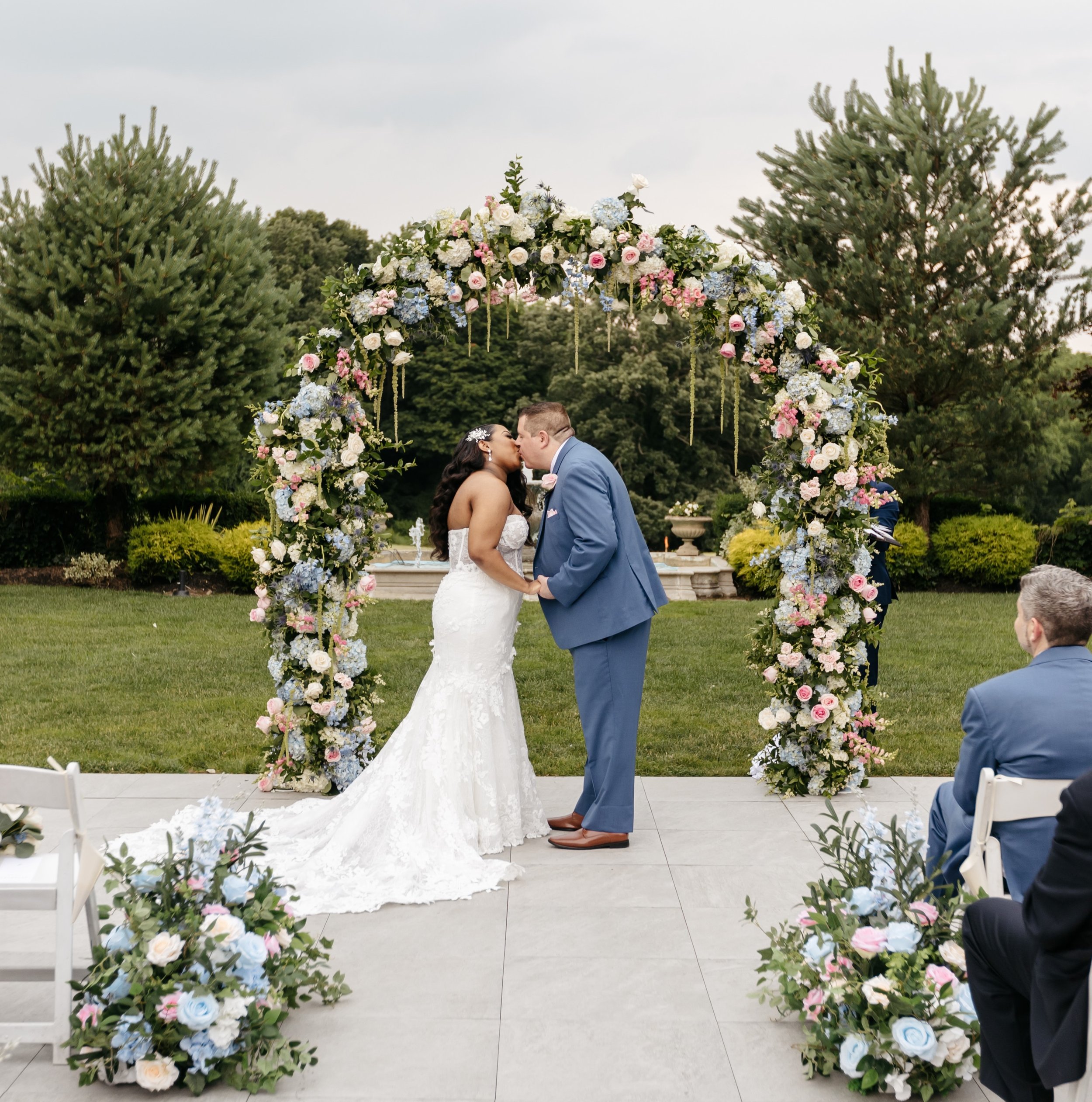 tmtweddings_daciajonathan_062224104_53895155491_o.jpg