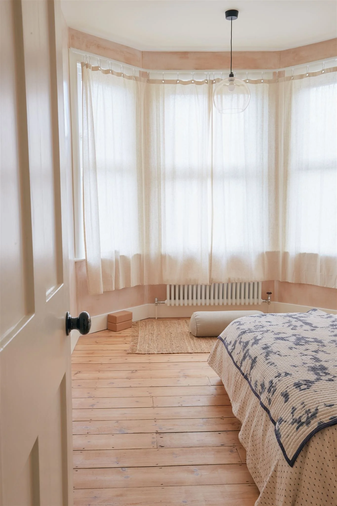 Charlotte B_June24_IDP_1168 3_websize.jpg