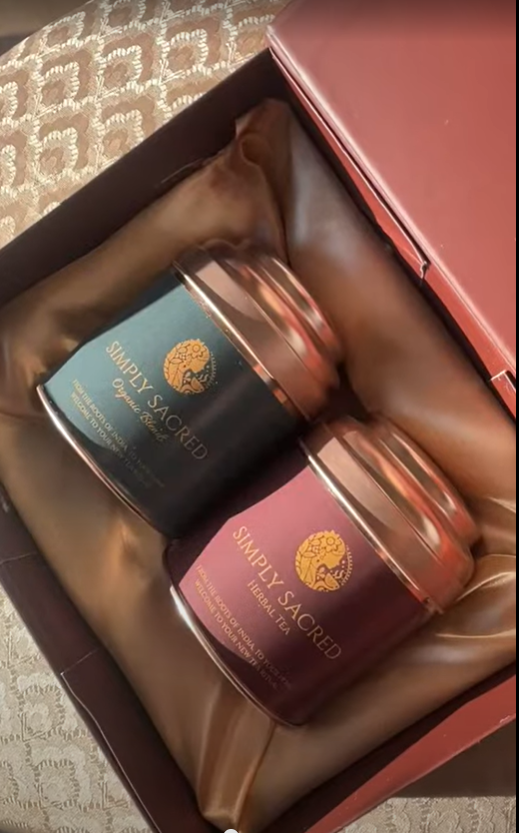 rose gold gift set bundle pic.png
