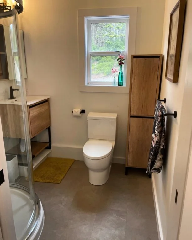 Fauna (12 guests) — Pinewood Escapes