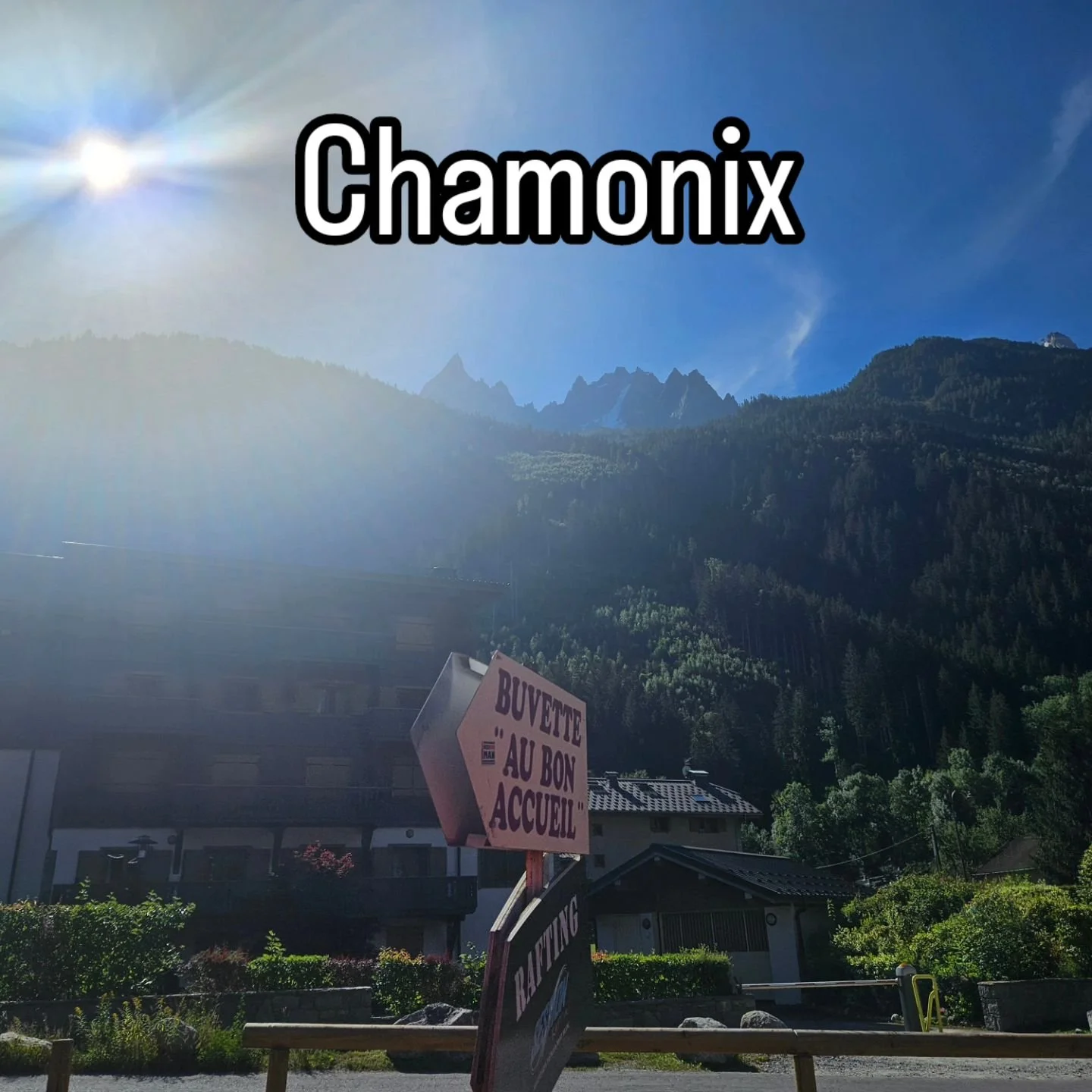 An amazing few days exploring Chamonix and Mer de Glace. 
https://www.hyemfromhyem.com/blog/mer-de-glace-chamonix-the-ice-cave-and-montenvers-train