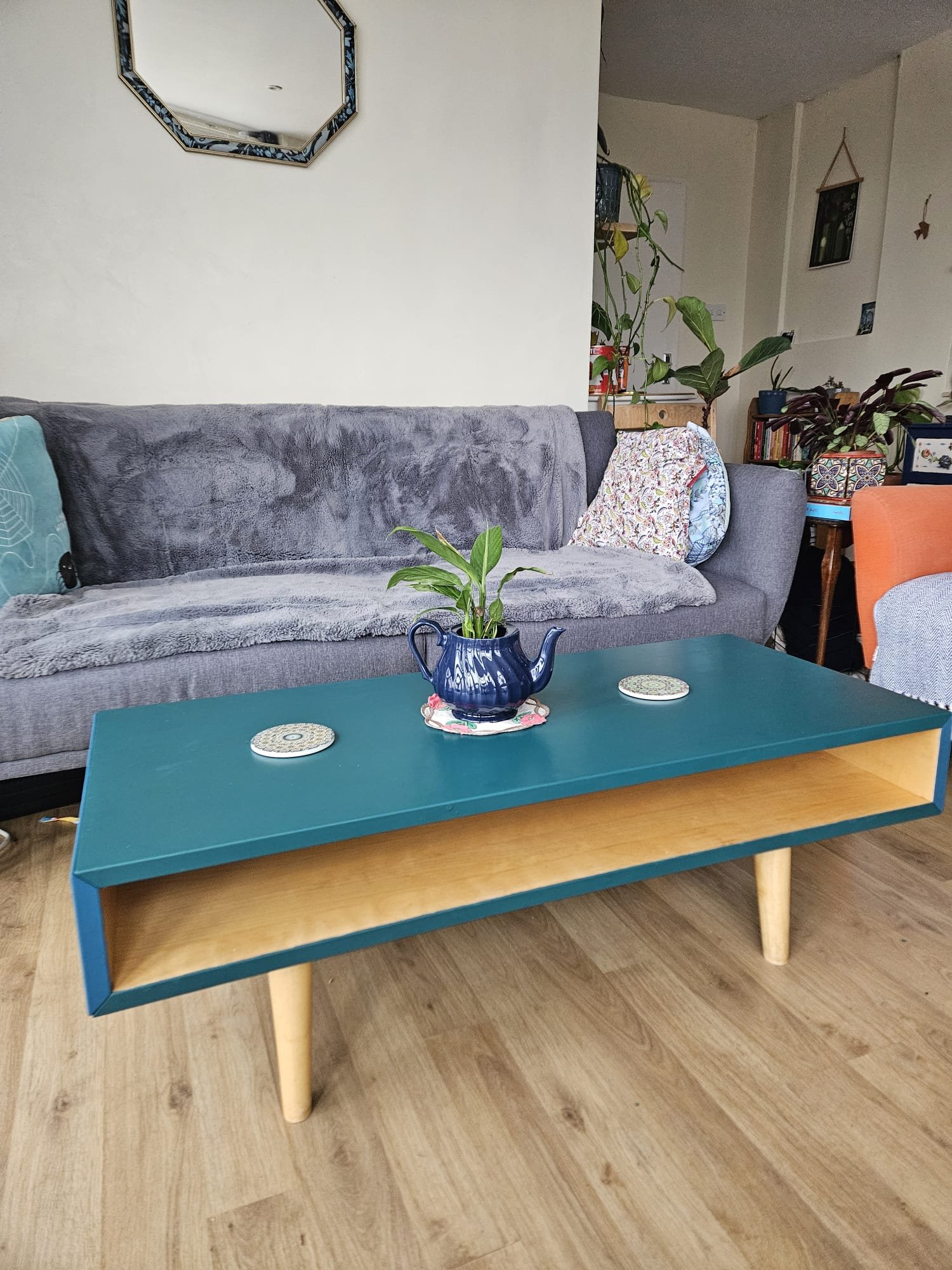 Coffe table.jpg