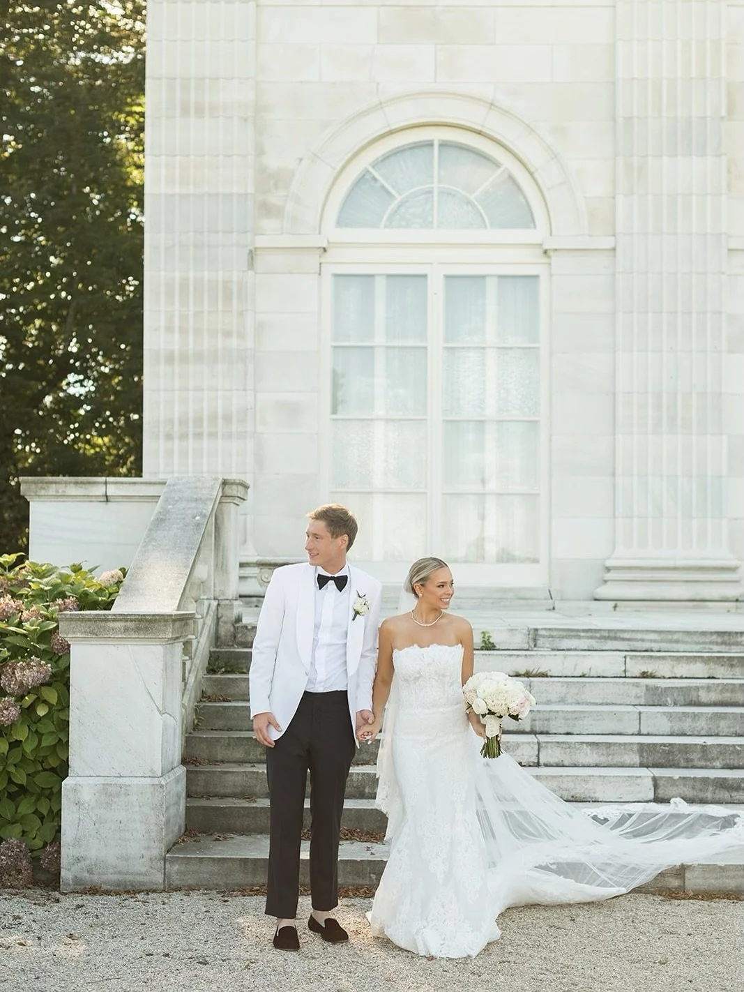 Robin + Chris in Newport, RI ✨

Newport | Newport Wedding | Newport RI | Newport Mansions | Marble House | Newport Wedding Photographer | Boston Wedding Photographer | Boston Bride | Rosecliff | Belle Mer | Bohlin | Gardiner House | Newport Beach Hou