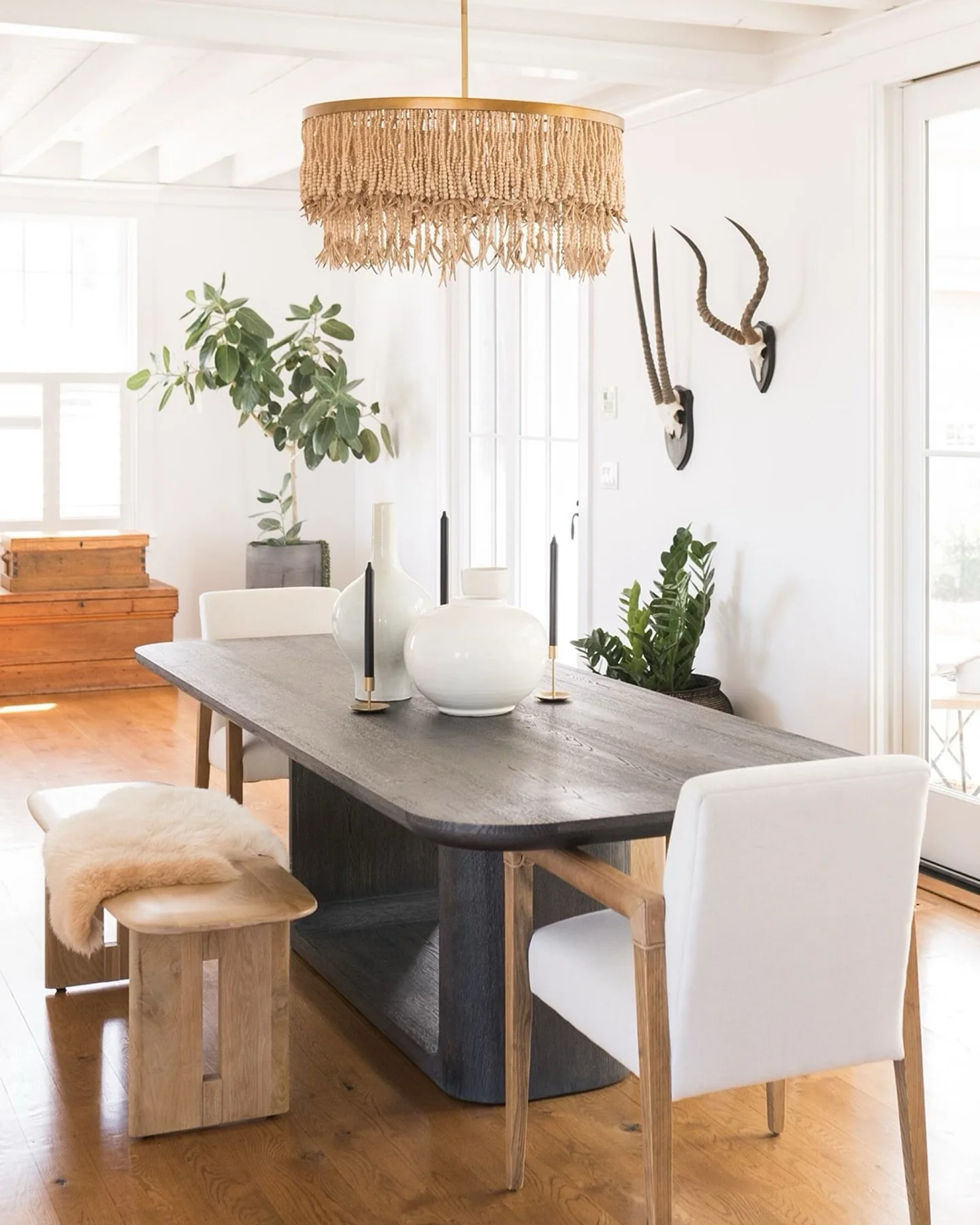 At least it&rsquo;s warm inside 🤷🏼&zwj;♀️
Shot for @sageinteriordesign_