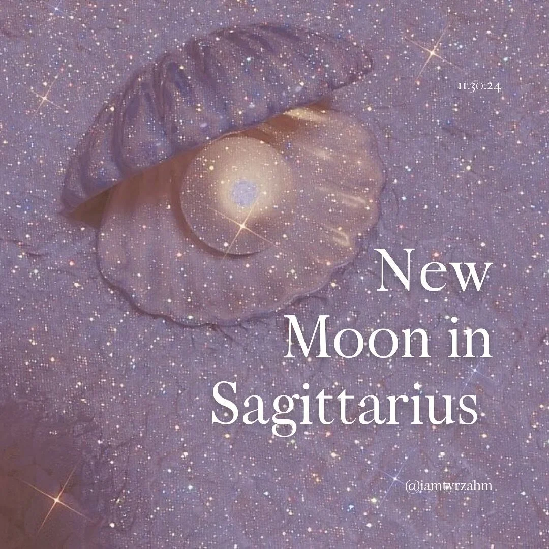 On today&rsquo;s New Moon in Sagittarius♐️💜

You can still have reverence for your past while envisioning your future and being deep in the present.

That&rsquo;s called gratitude.

Utilize the power of your willing spirit and open heart to catapult