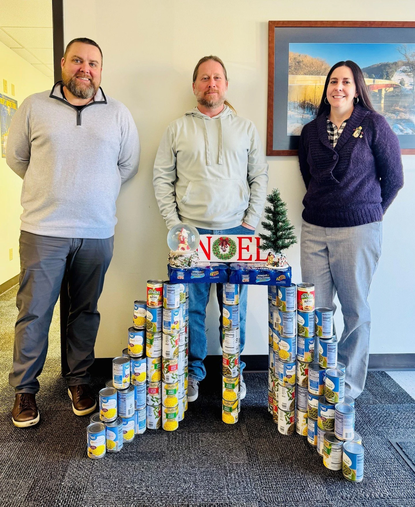 Palmer Engineering recently hosted a company-wide food drive, and the response was fantastic. Across our headquarters office and branch offices, nearly 800 food items were donated to local food banks, helping support the communities where we live and