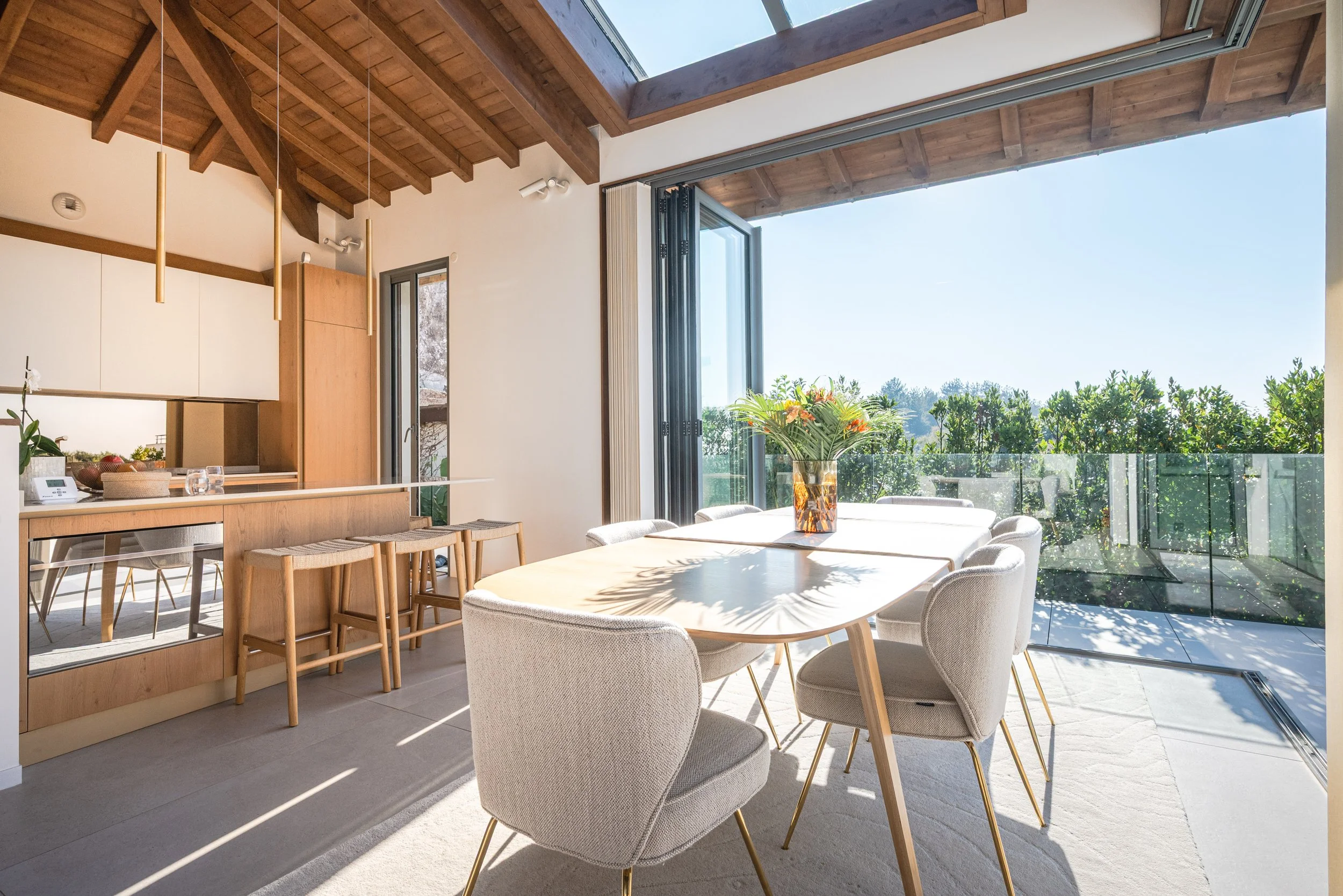 KOMCEBO ---2025-10-16-251016-04.jpg