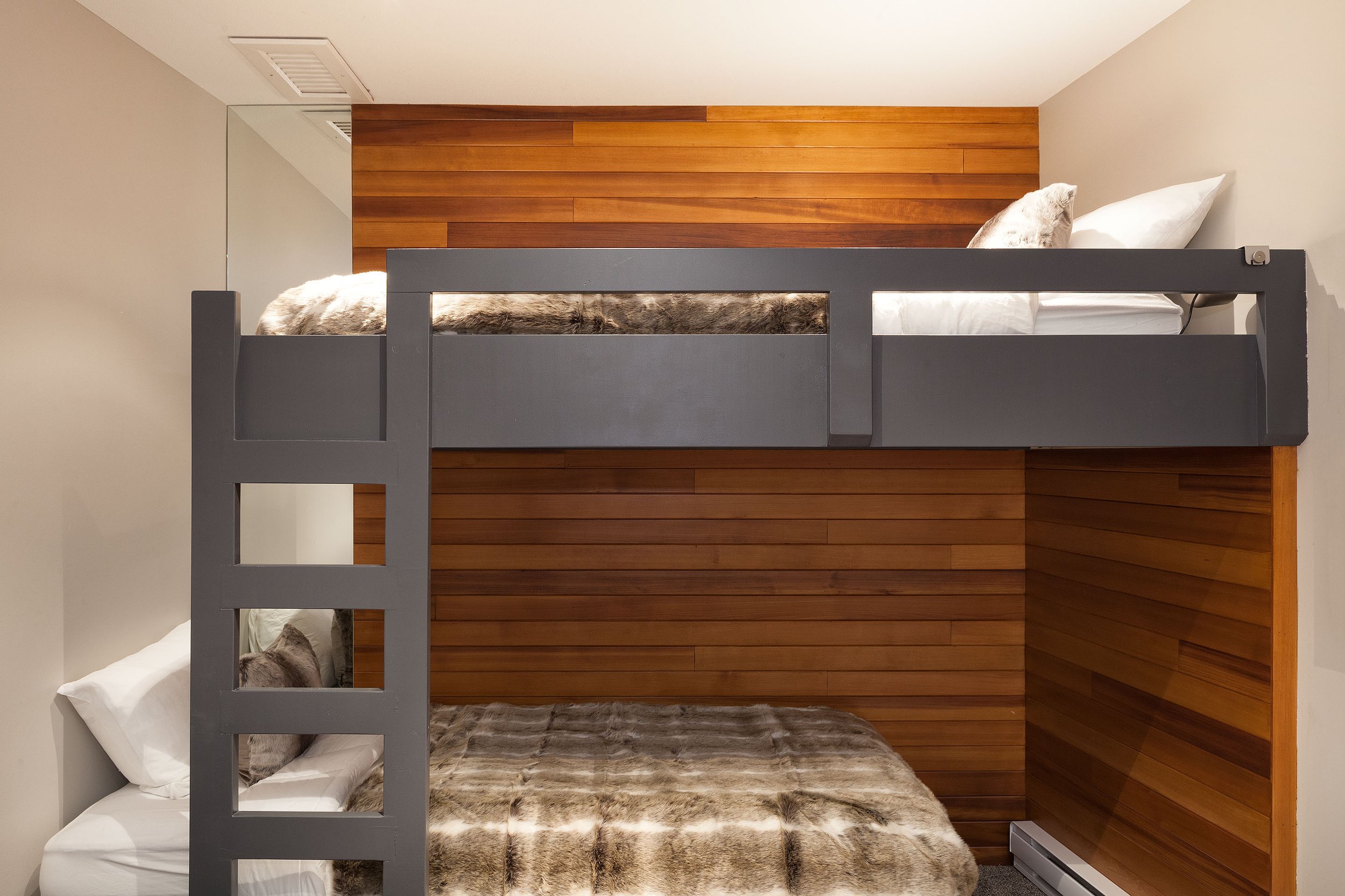 C505 Bunk Detail.jpg