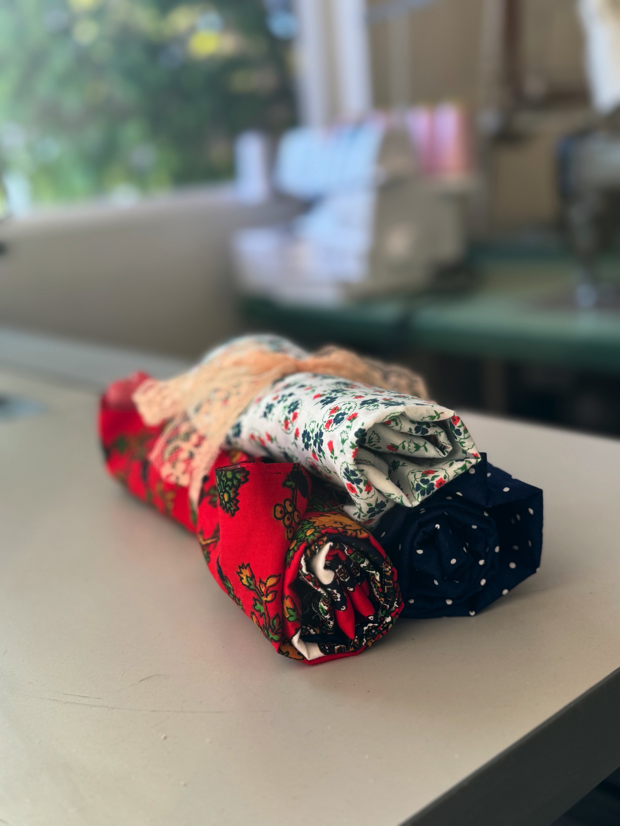 Gift card ($25) + Fabric bundle