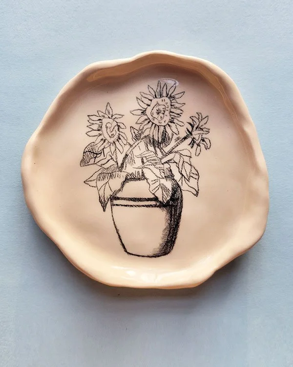 WORKSHOP: DRAWING ON CLAY