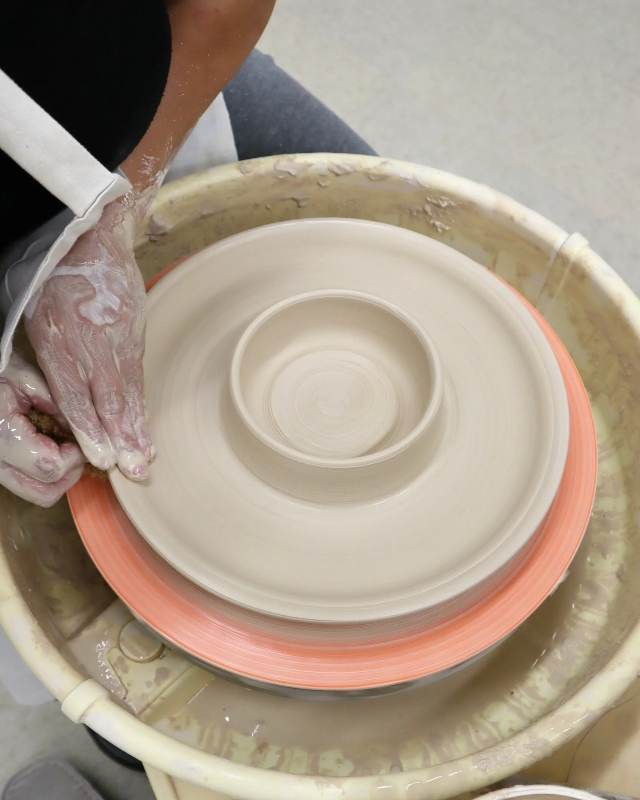 DOUBLE-WALLED THROWING WORKSHOP