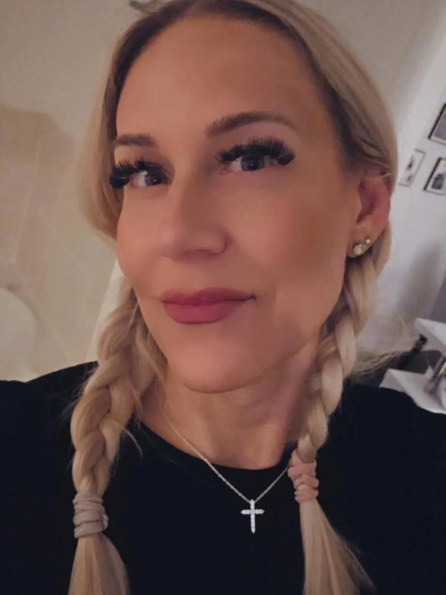 Designed to serve.
Built to love.

#inspiration #Christianquotes #christianinfluencer #God #Trust #Vessel #godisourstrength #psalms #Love #ɢᴏᴅɪsʟᴏᴠᴇ #motivation