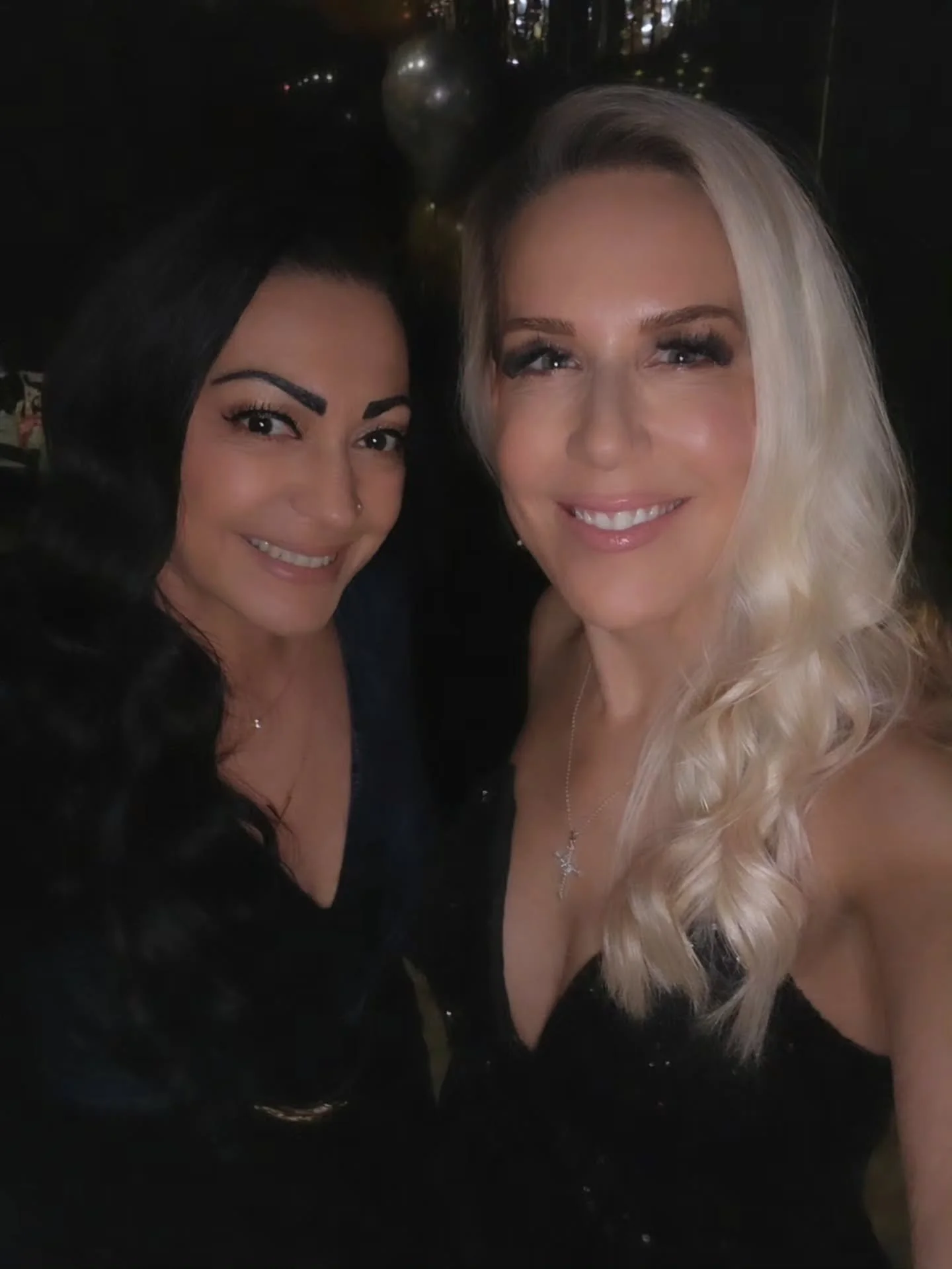 Happy New Year Birthday Extraveganza only for the finest @danielamarie76 ✨️ 

Artistic portrait of Daniella courtesy of @helloitsjazz.official ✨️ 

Thank you @forty40restolounge_ and @eventsbyforty for the amazing decor, food and hospitality.