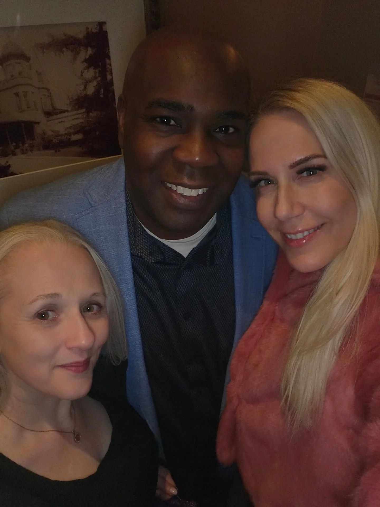 Always an adventure and always incredible memories made!

Friday's dinner is one for sure to go down in the books after my hair caught fire from a candle at @thekegsteakhouse ...That was a first and certainly a last 🤣 

Picked up my daughter from Gr