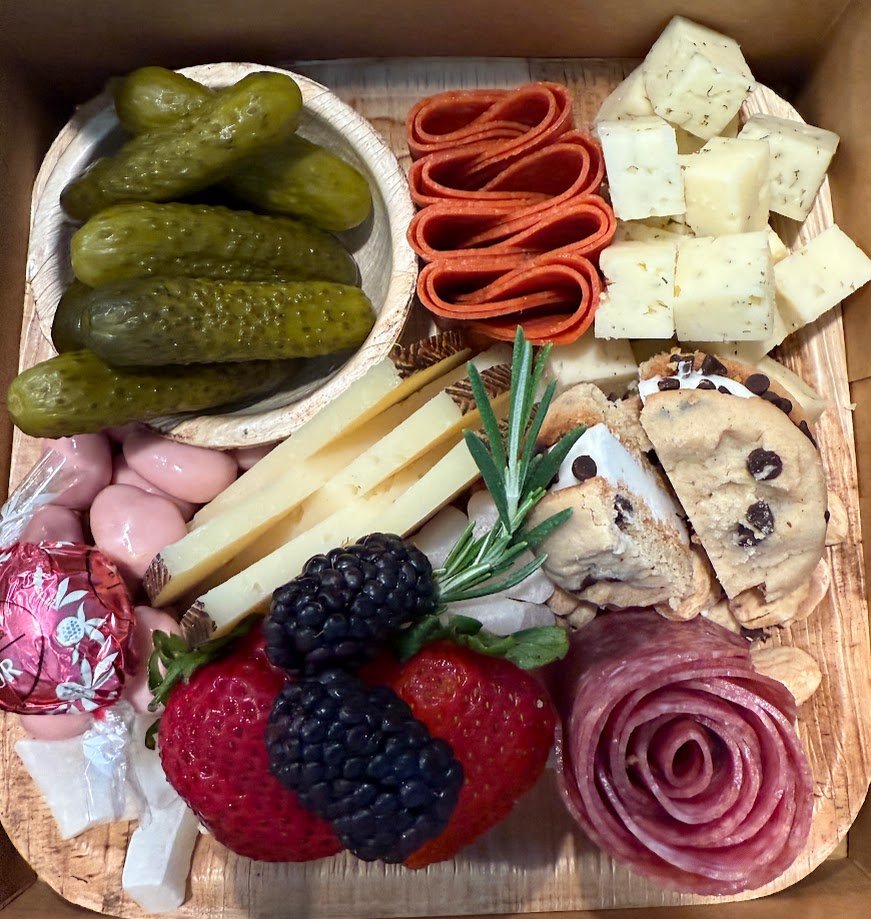 G&GI - 6 Platter 1.JPG