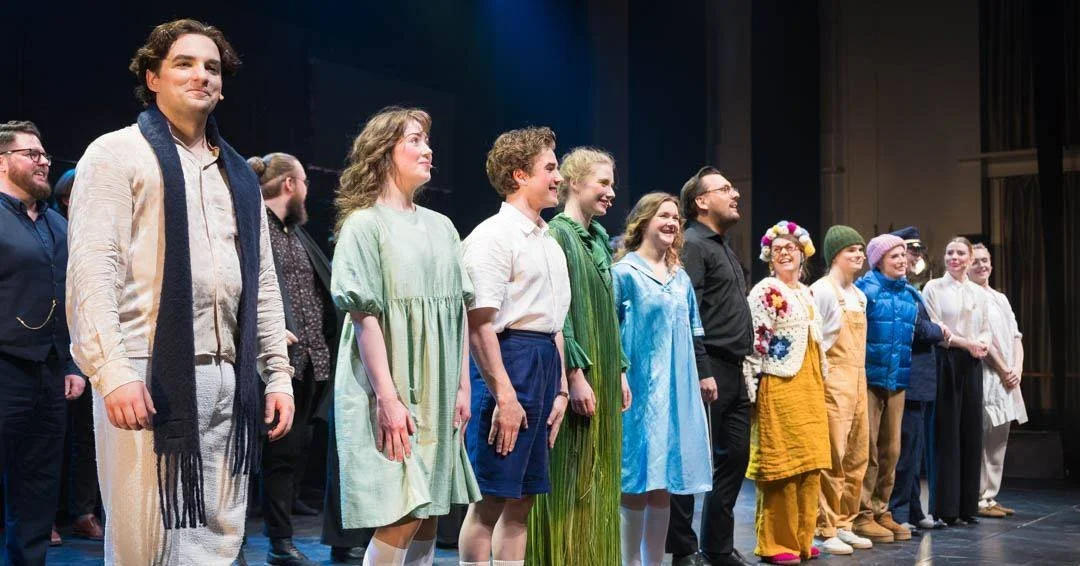 Urpremi&auml;rsfoton fr&aring;n ig&aring;r, stort tack till alla som s&aring;g musikalen i Schaumansalen 19.3. En kv&auml;ll vi sent gl&ouml;mmer! Tack ocks&aring; till sn&auml;ll personal som hj&auml;lpt till p&aring; ett eller annat s&auml;tt! Ikv&