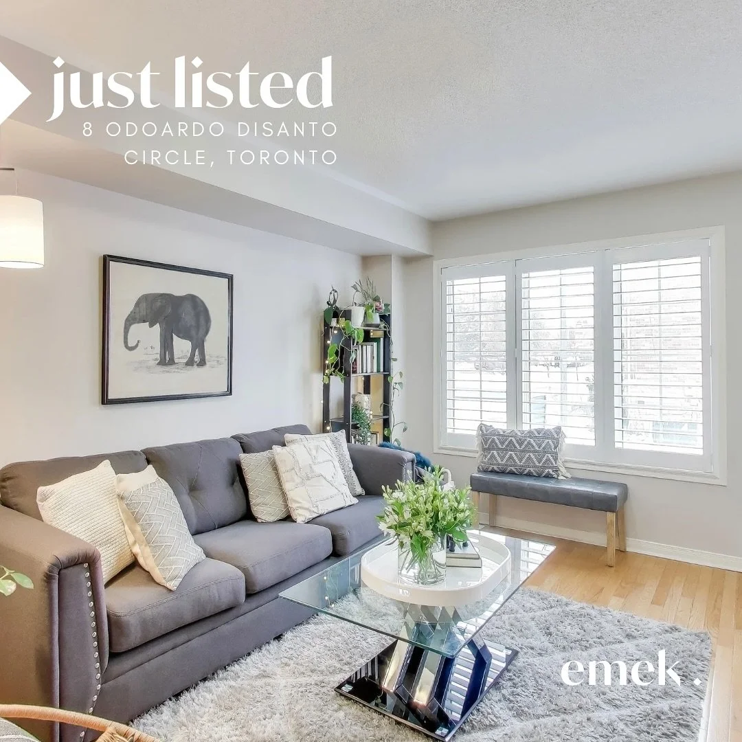 #JUSTLISTED

🏡 Welcome to Oakdale Village, where comfort and convenience meet. This beautifully maintained freehold townhome is perfect for families or professionals looking for space, style and smart design.

🛏️ 3 bedrooms
🛁 4 bathrooms
🅿️ 2 par