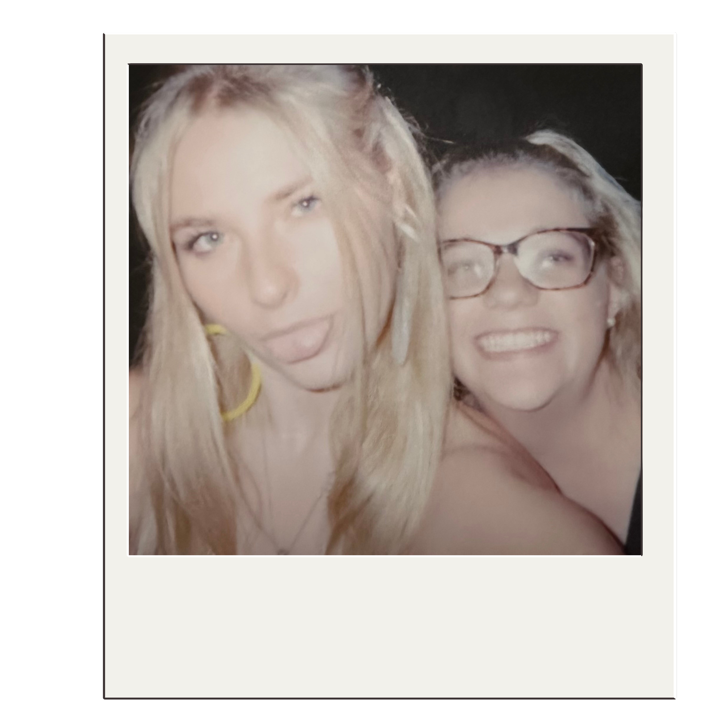 POLAROID 16.png