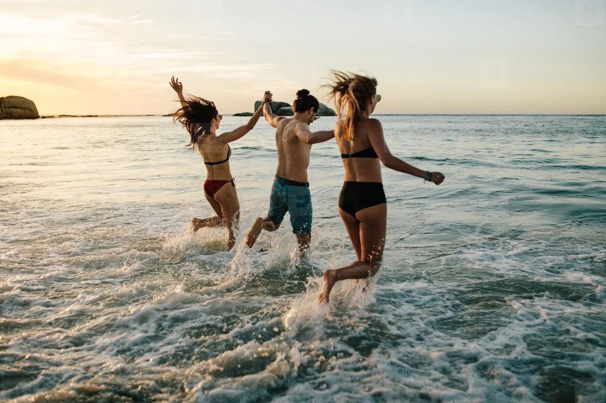 The Pressure of a "Main Character Summer": Managing FOMO and Social Boundaries
