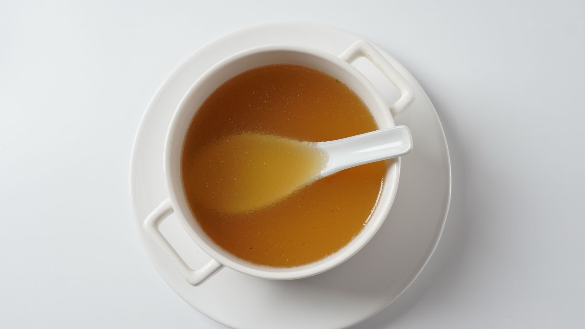 CALDO DE HUESOS      “SINERGIA REPARADORA“