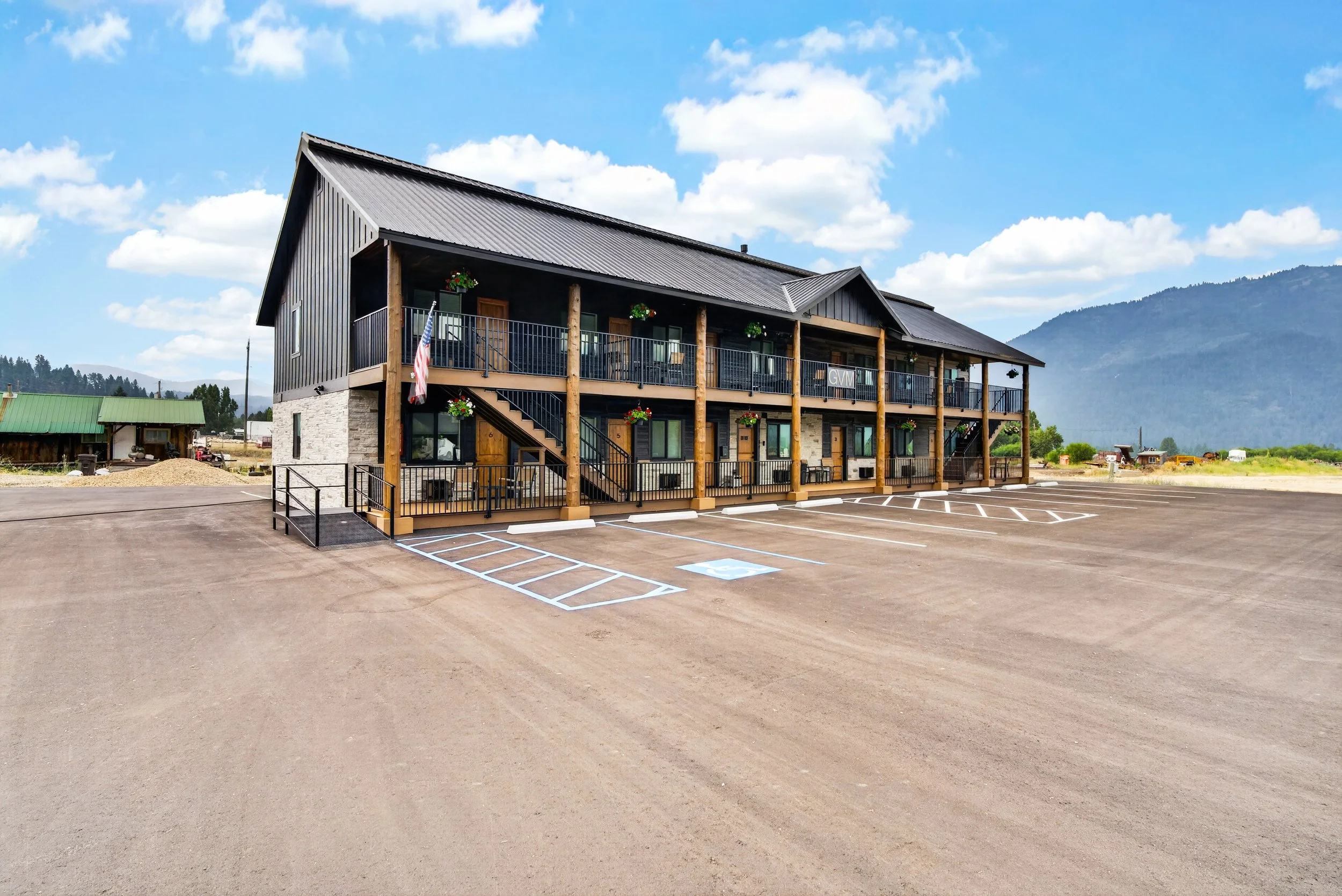 Exterior-21.jpg