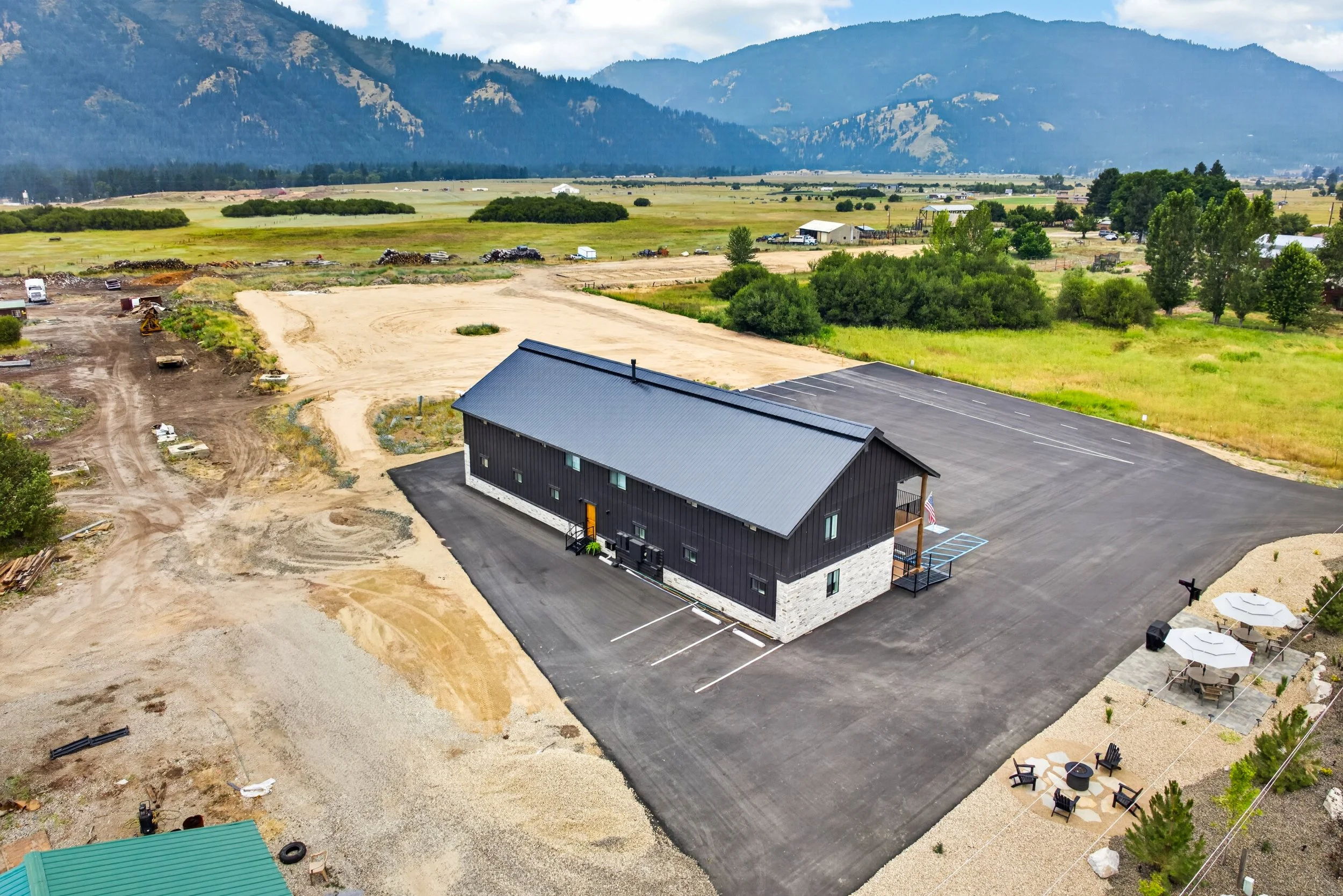 Exterior-6.jpg