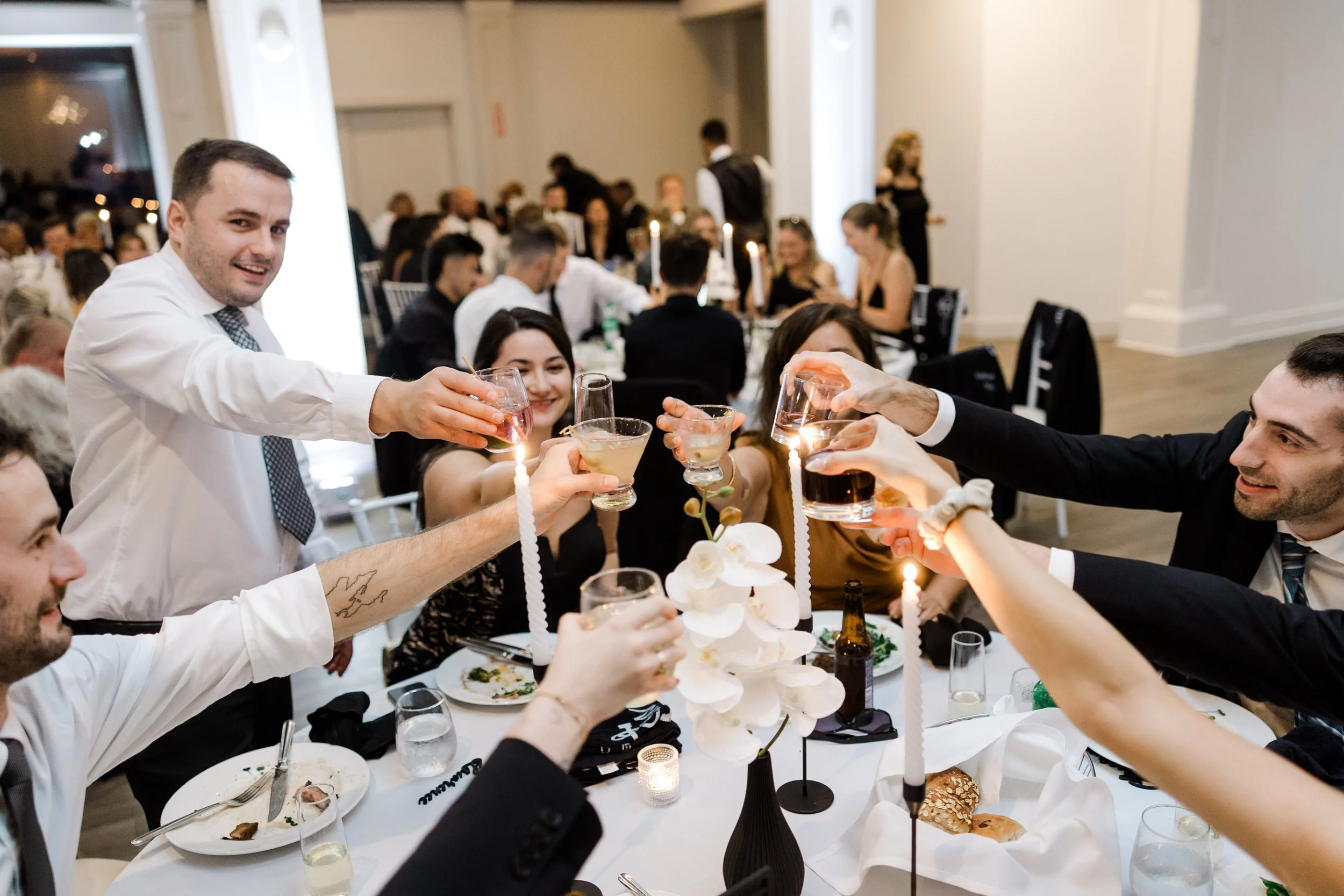 New York Table Cheers 2.jpg