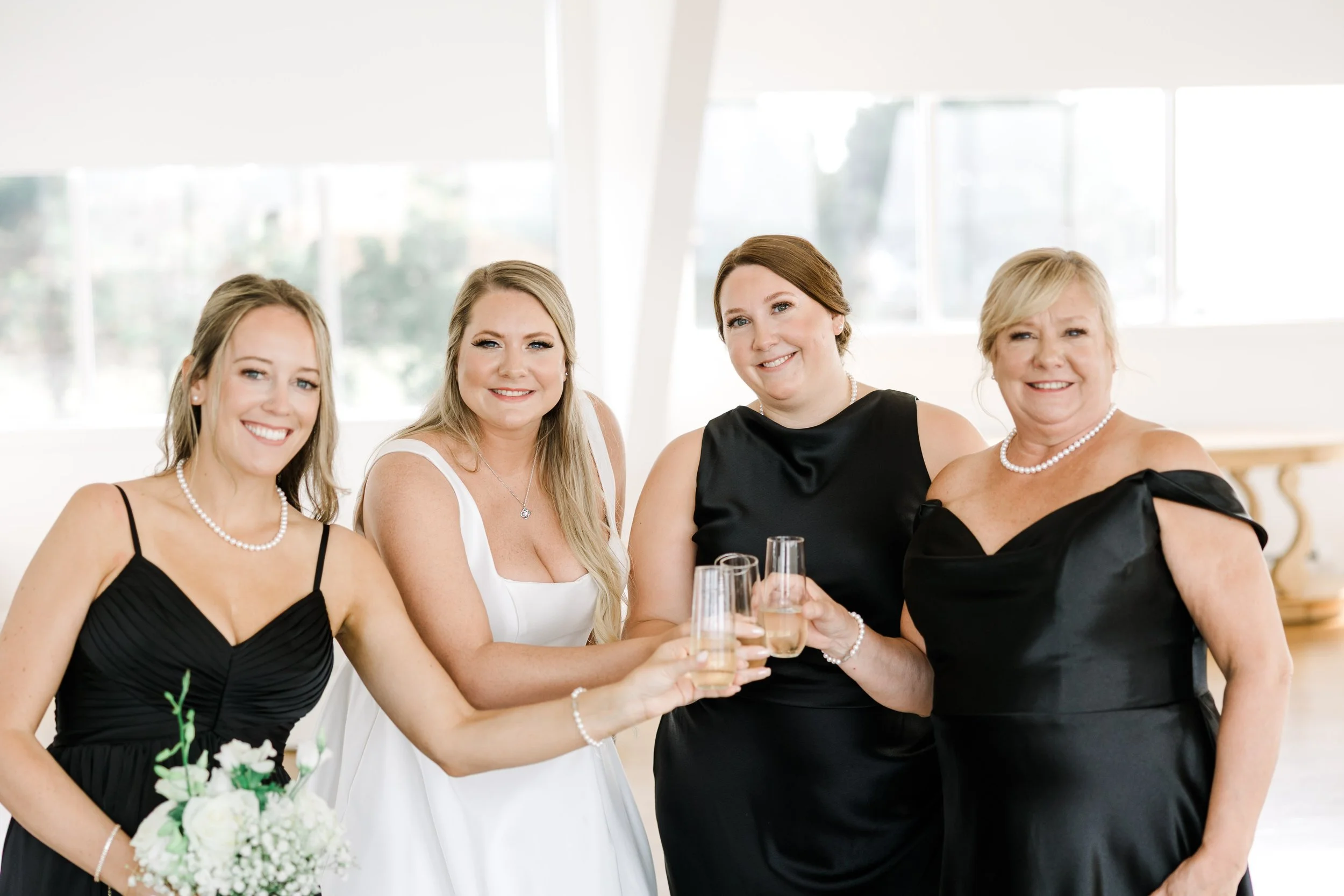 Becca, Jess, Amanda, Lisa Pre Ceremony.jpg