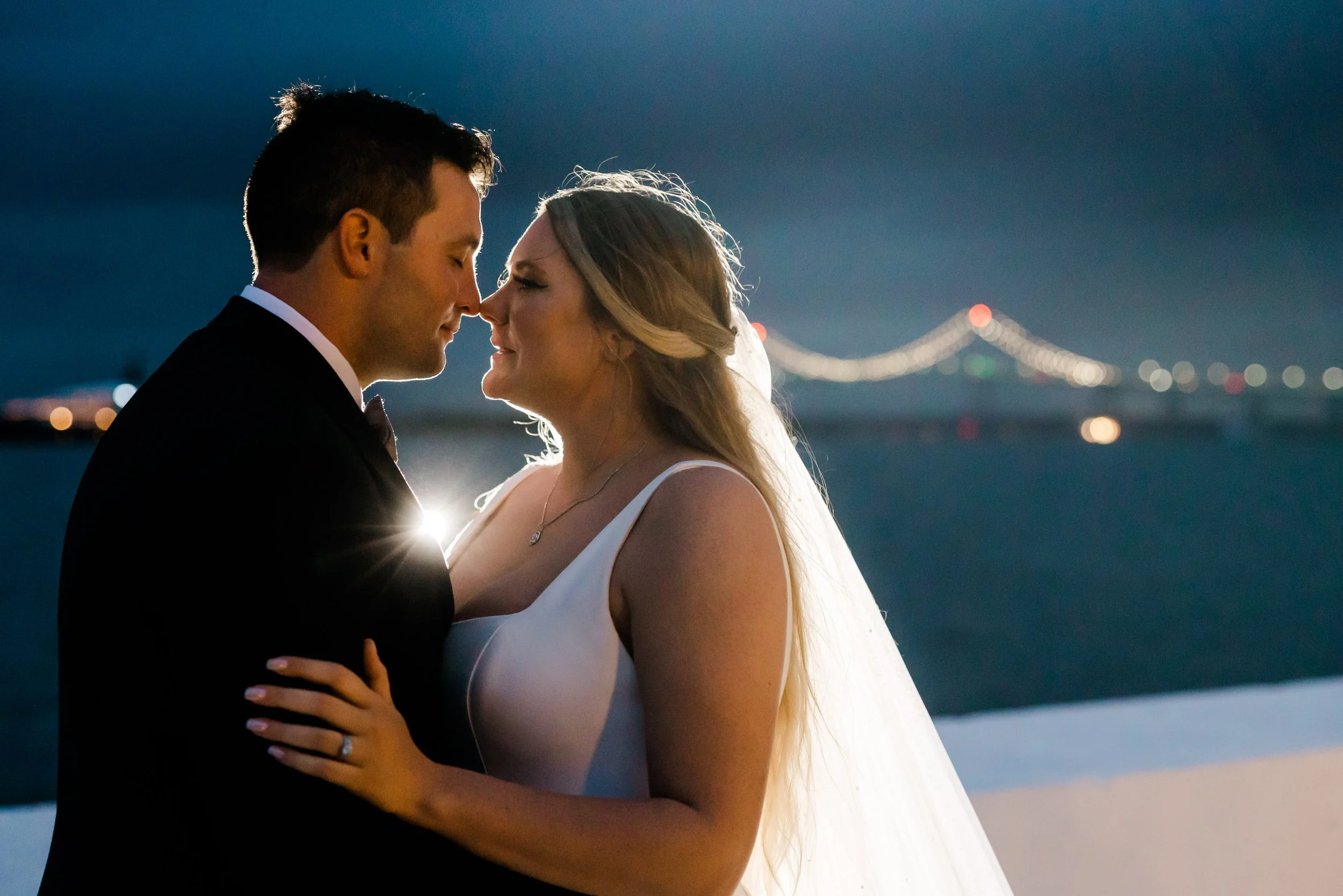 Jess and Wes Night Kiss.jpg