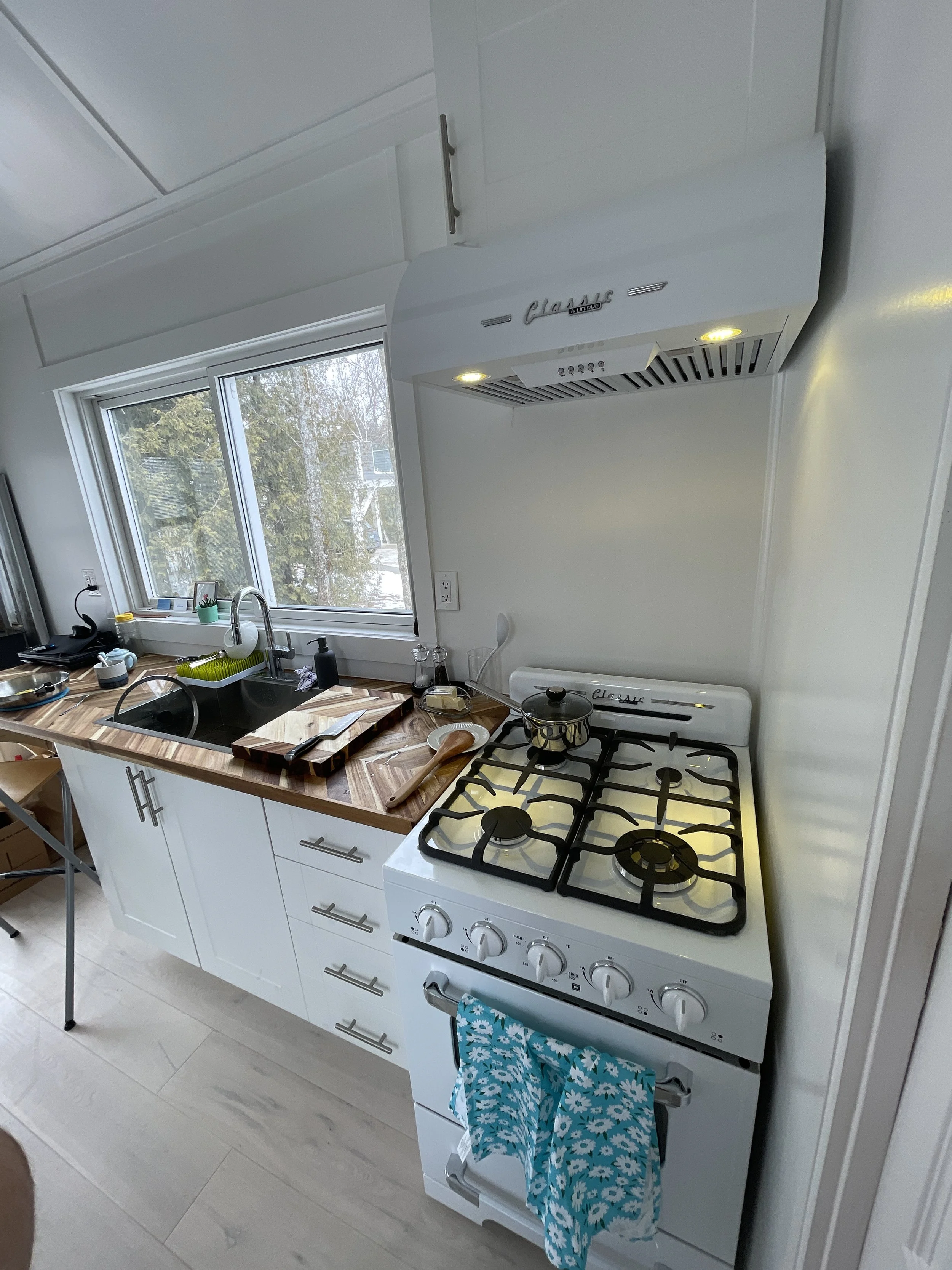 Interior - Kitchen.JPG